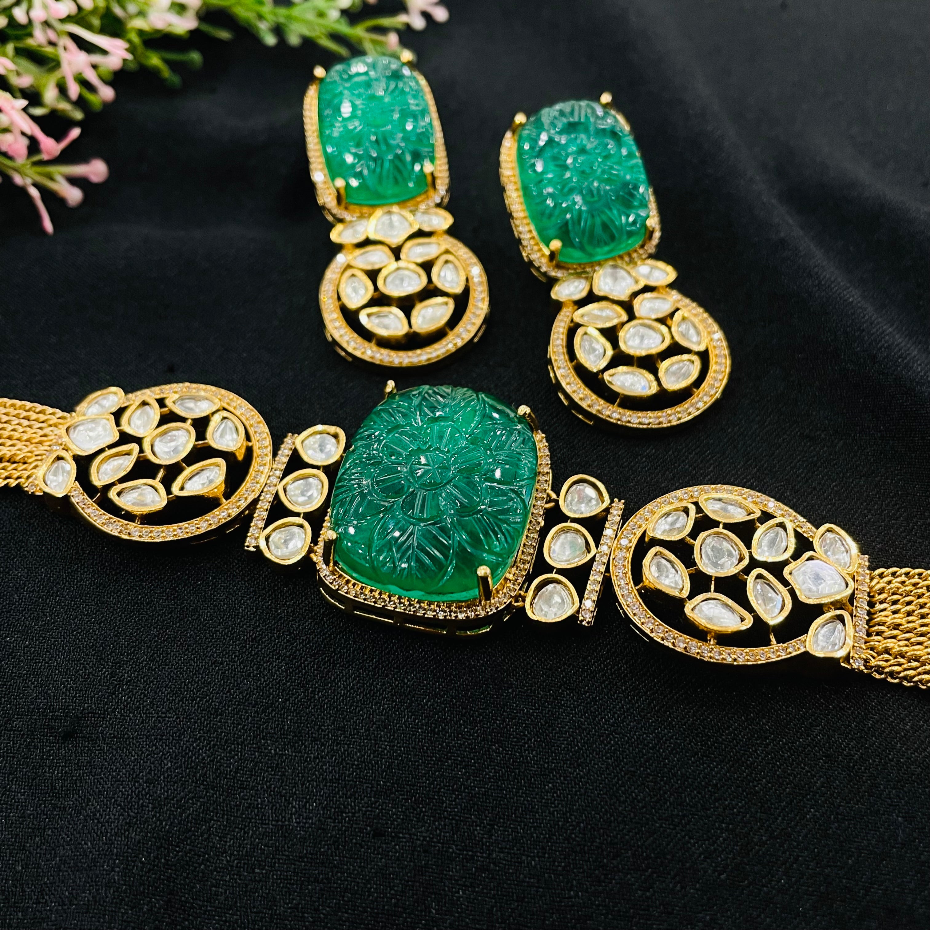 Nayaab Amaya Choker