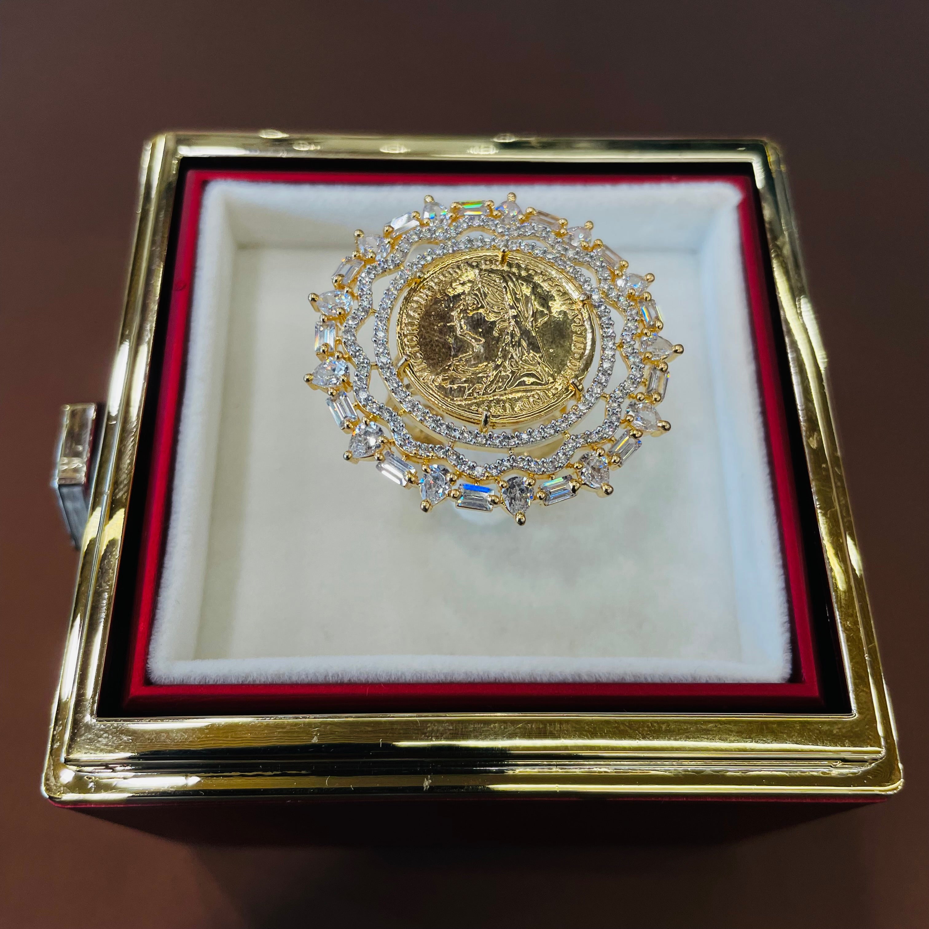Ad Elvira Ring