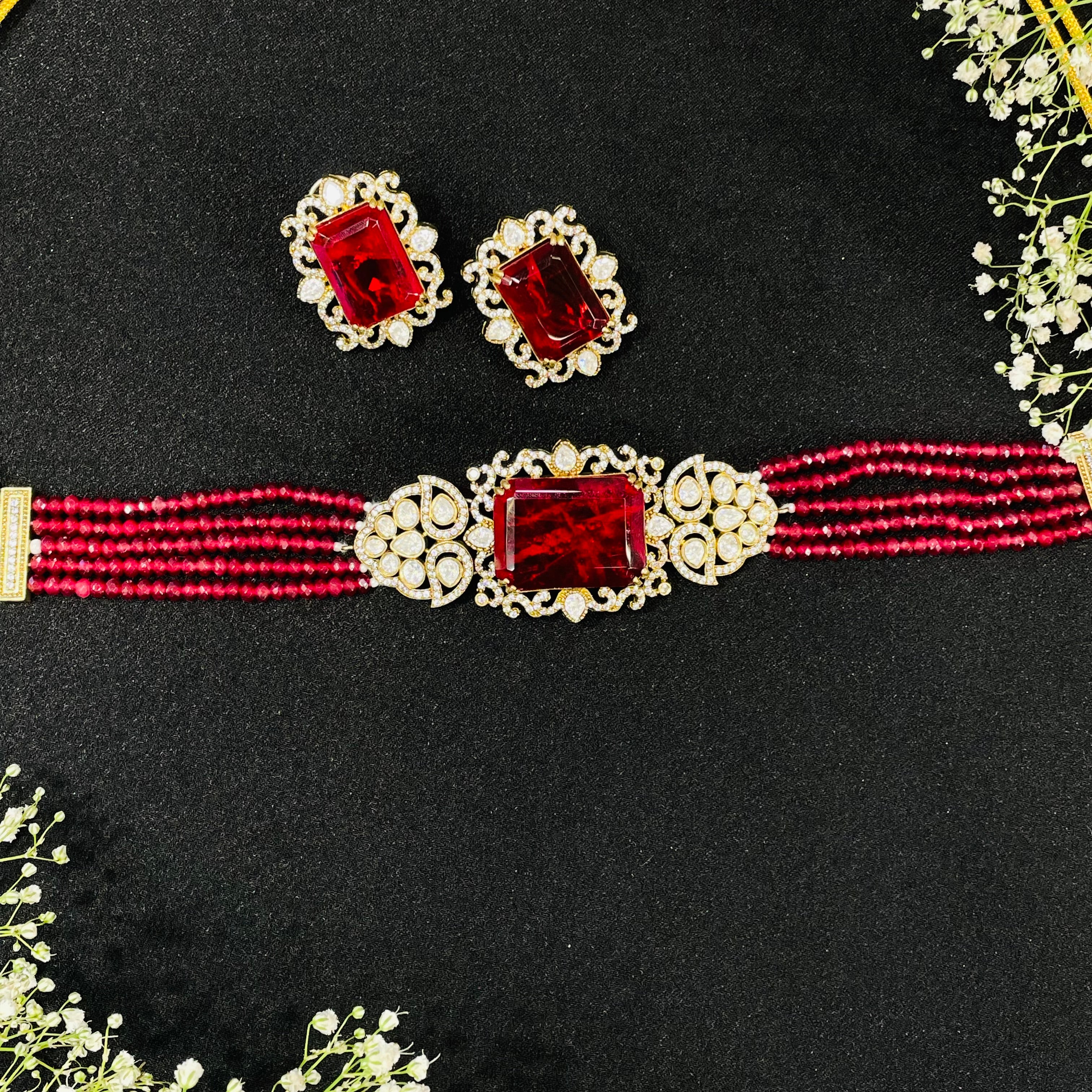 Nayaab Ruhani Choker