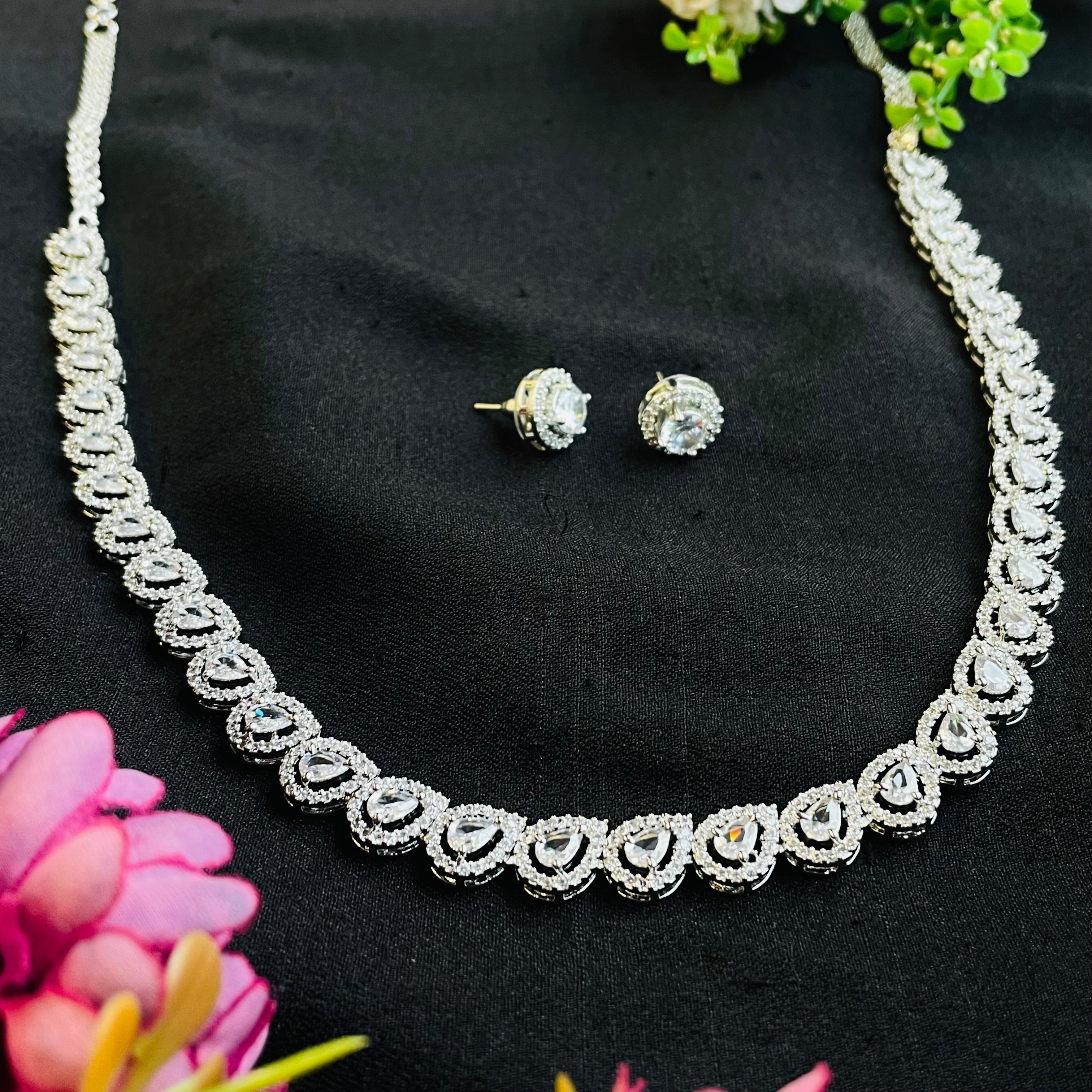 Ad Devika neckpiece