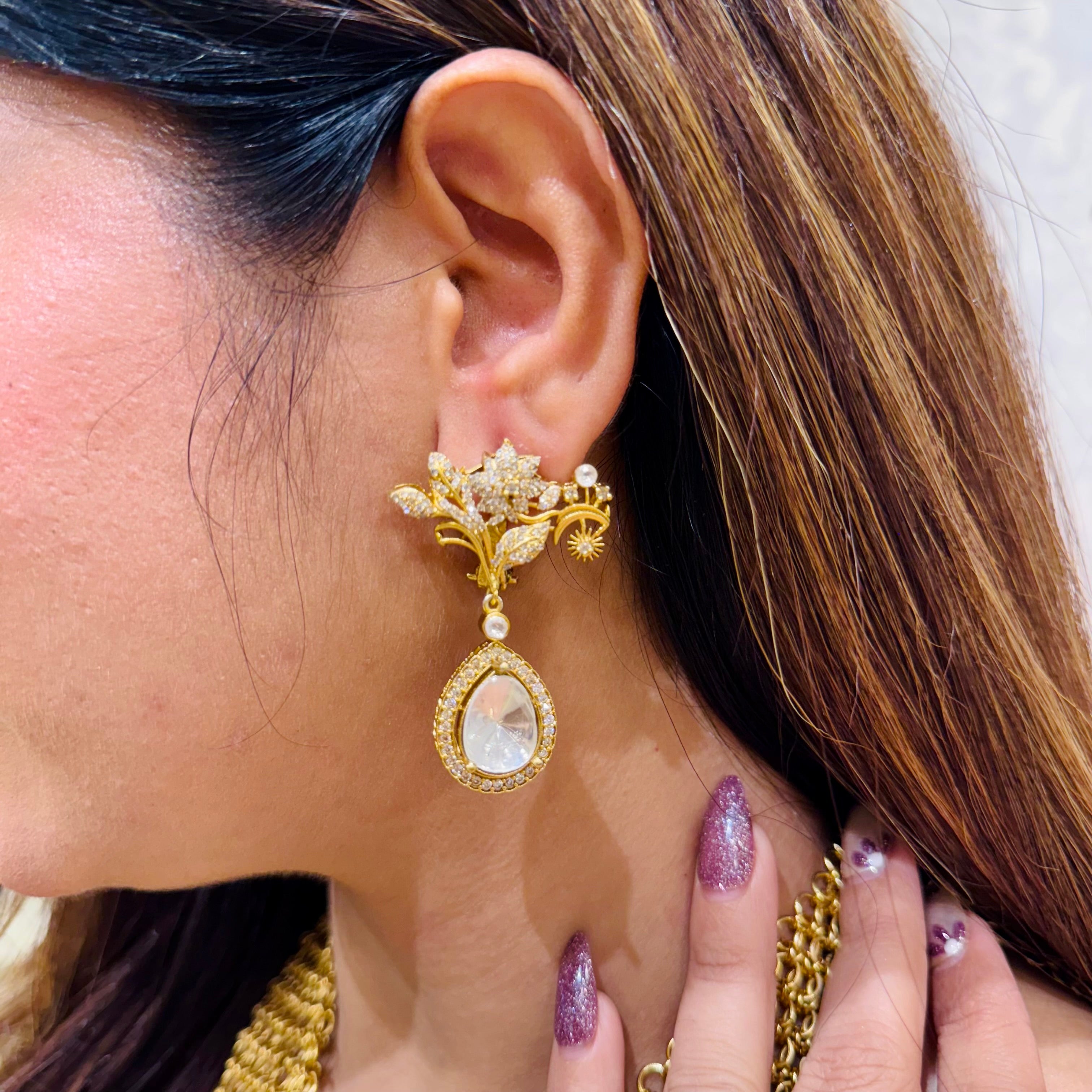 Nayaab Shamiksha Polki Neckpiece