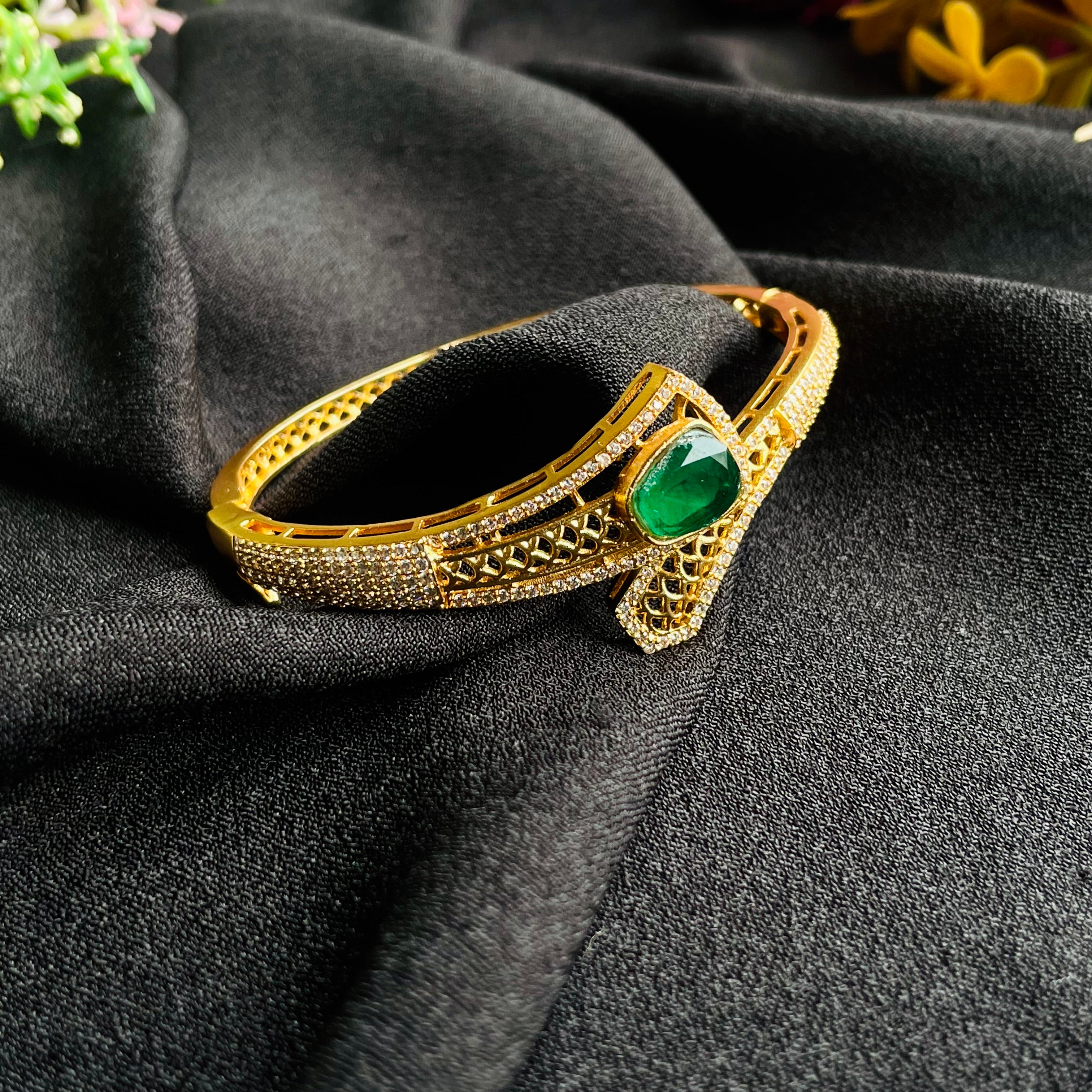 Nayaab Saanvi Bracelet