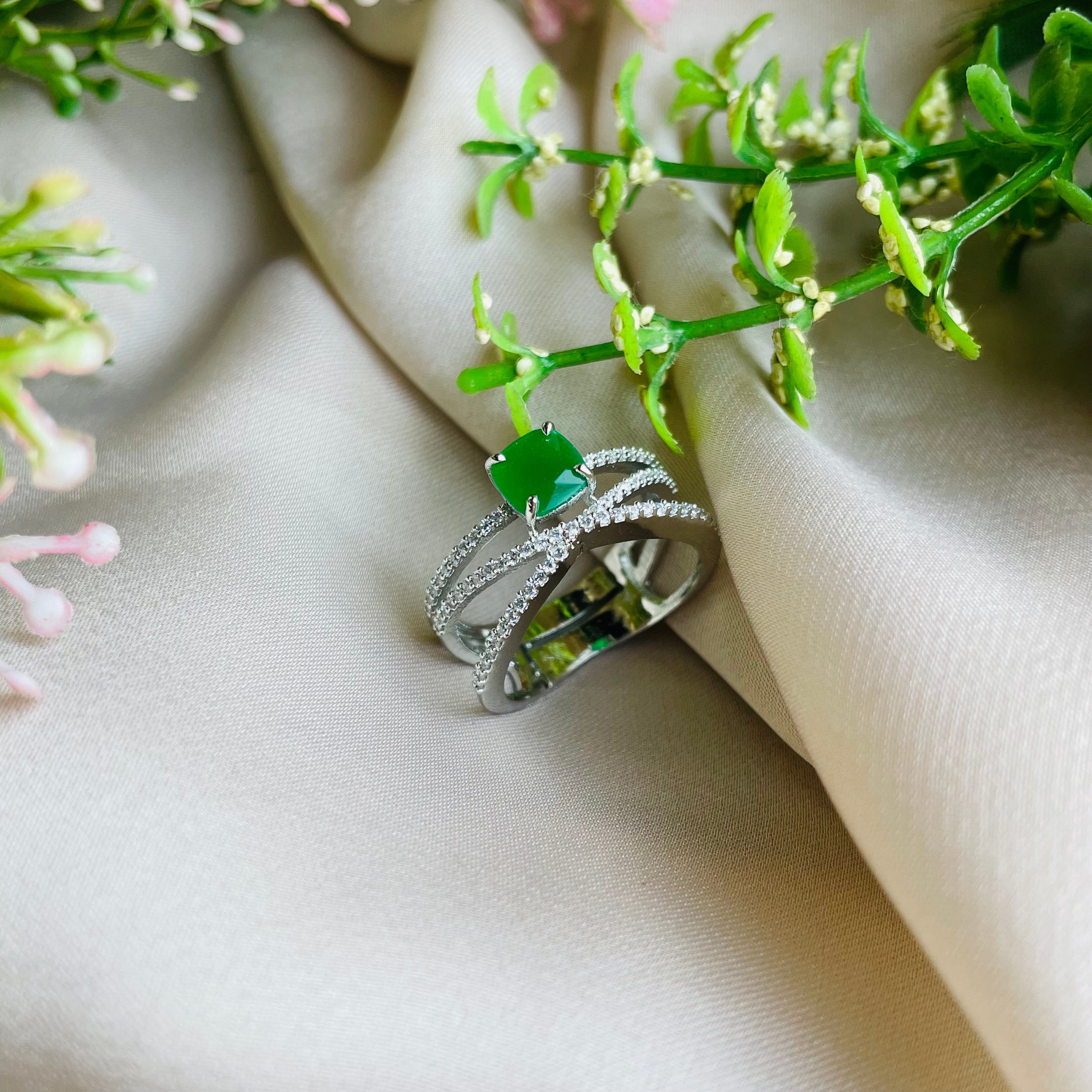 Ad Emmy  ring adjustable