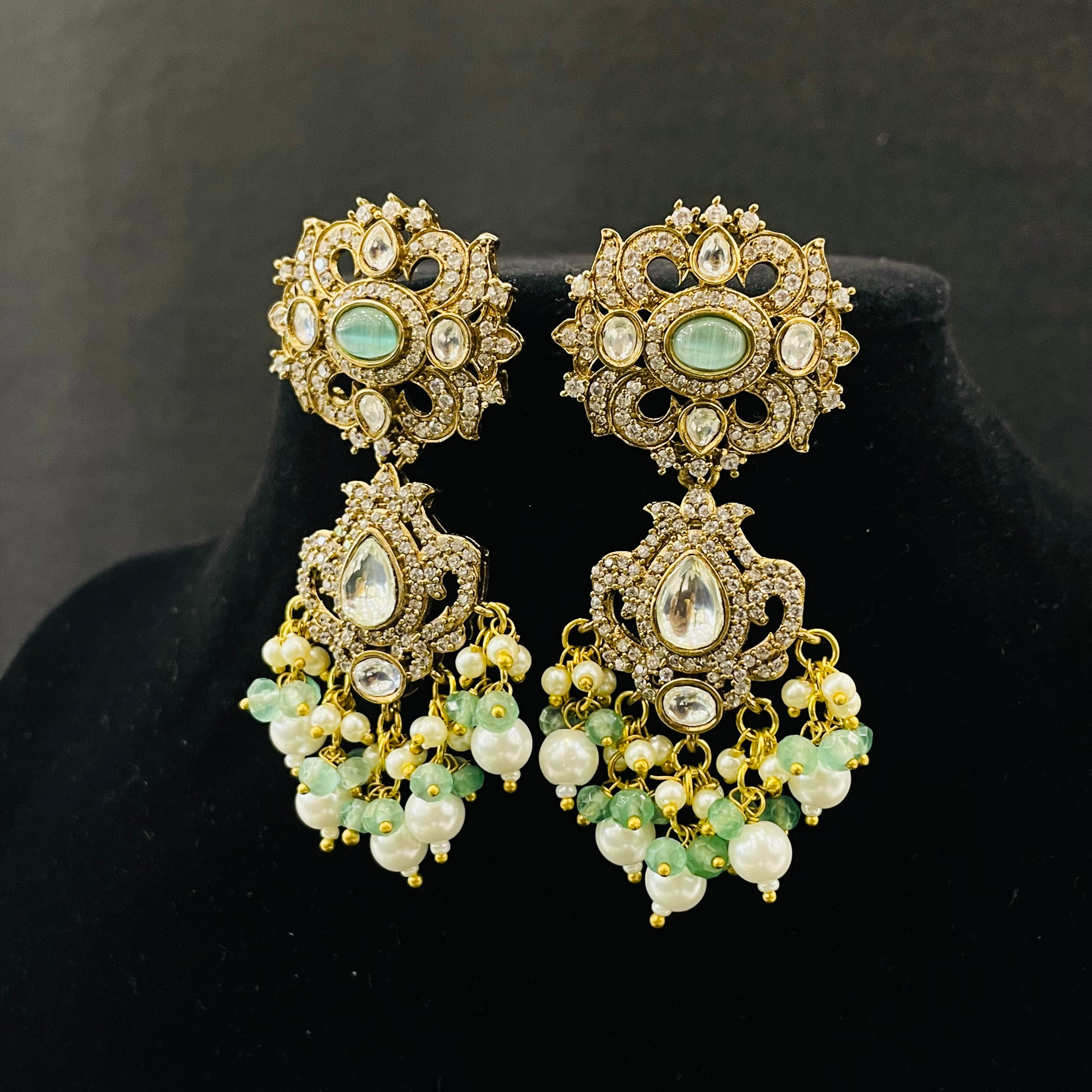 Nayaab Hira Neckpiece-mint green