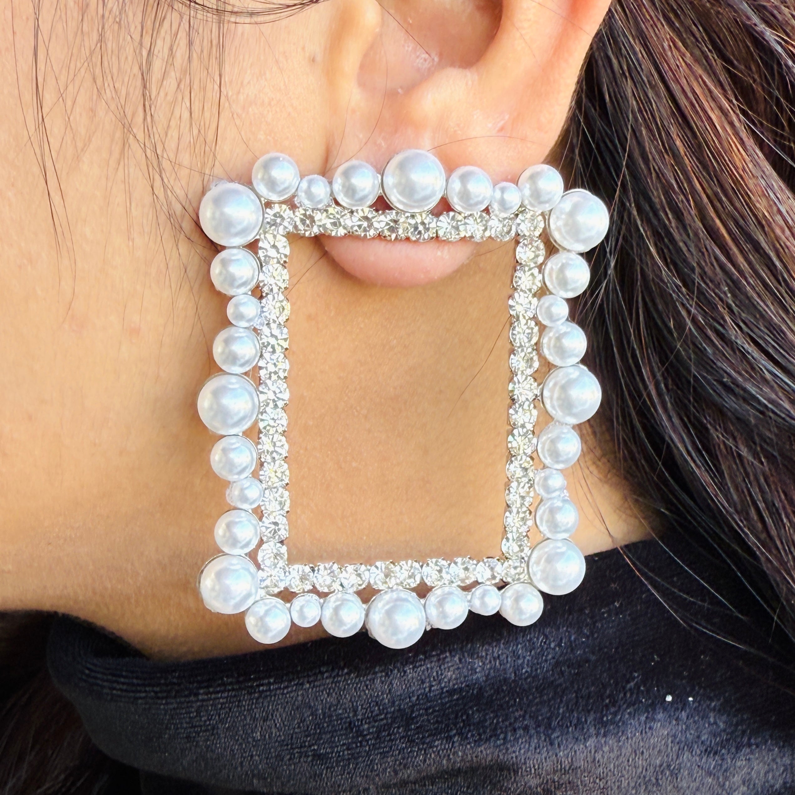 Layla Siya Pearl Earrings