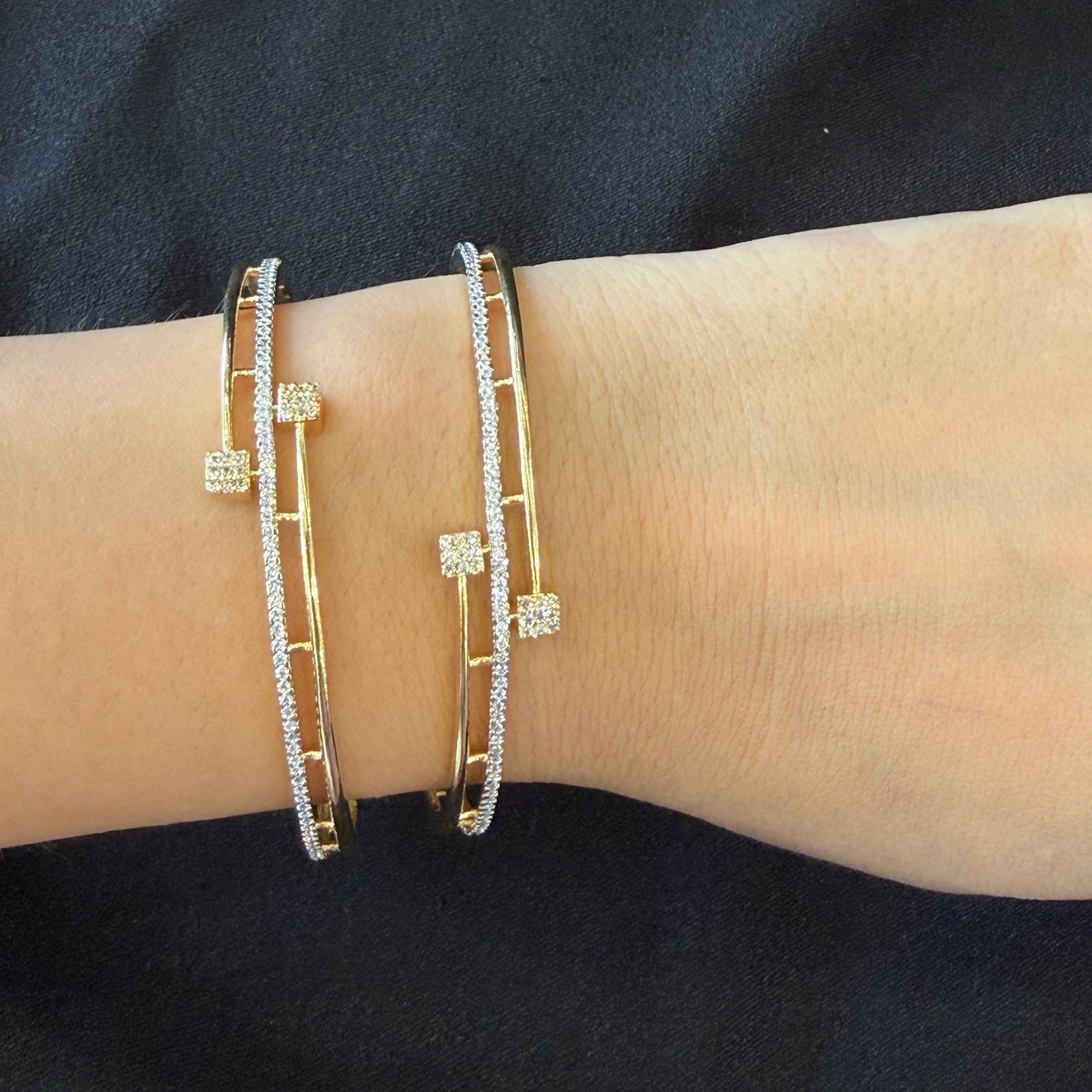 AD Amaira Bangles
