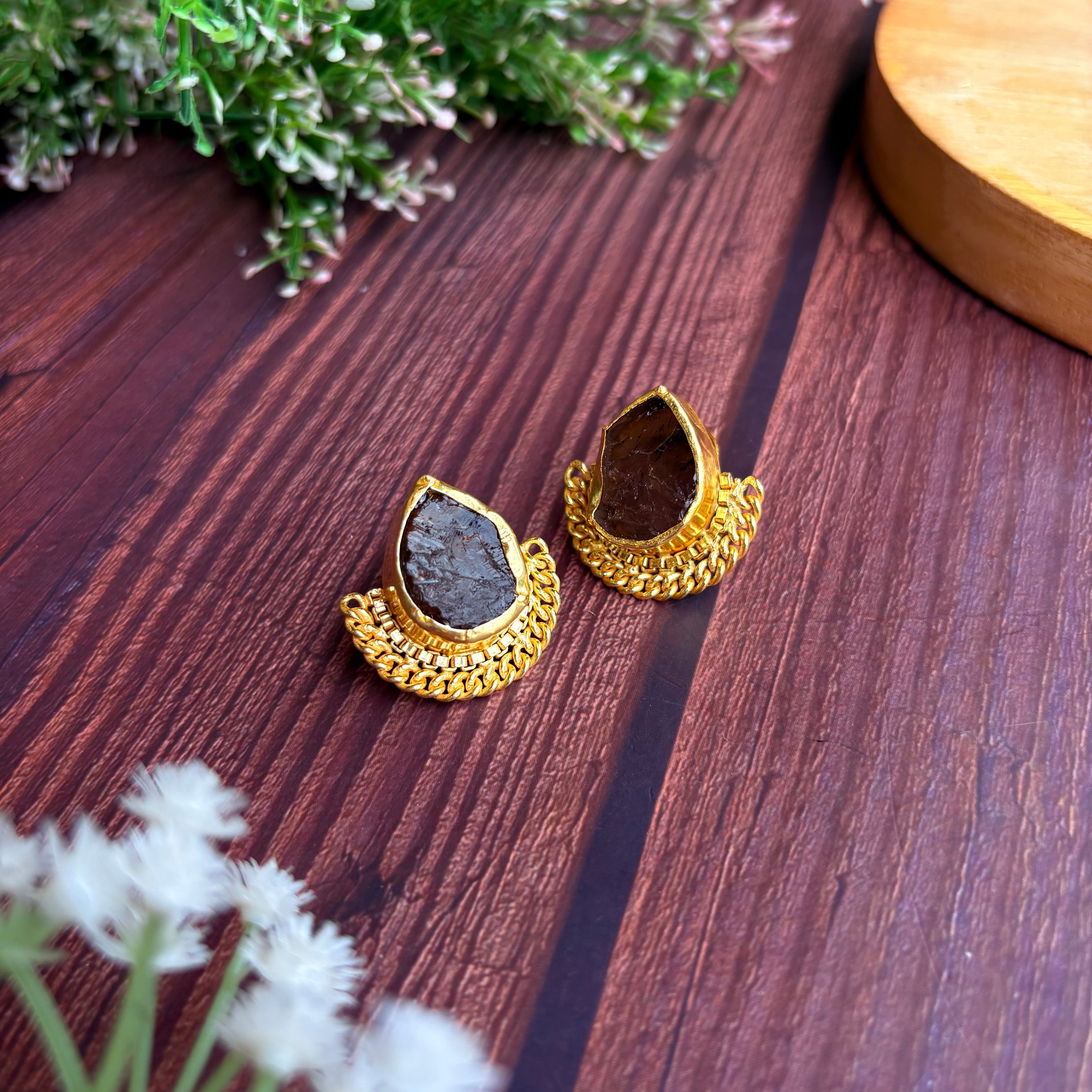 Noir Majesty Earrings