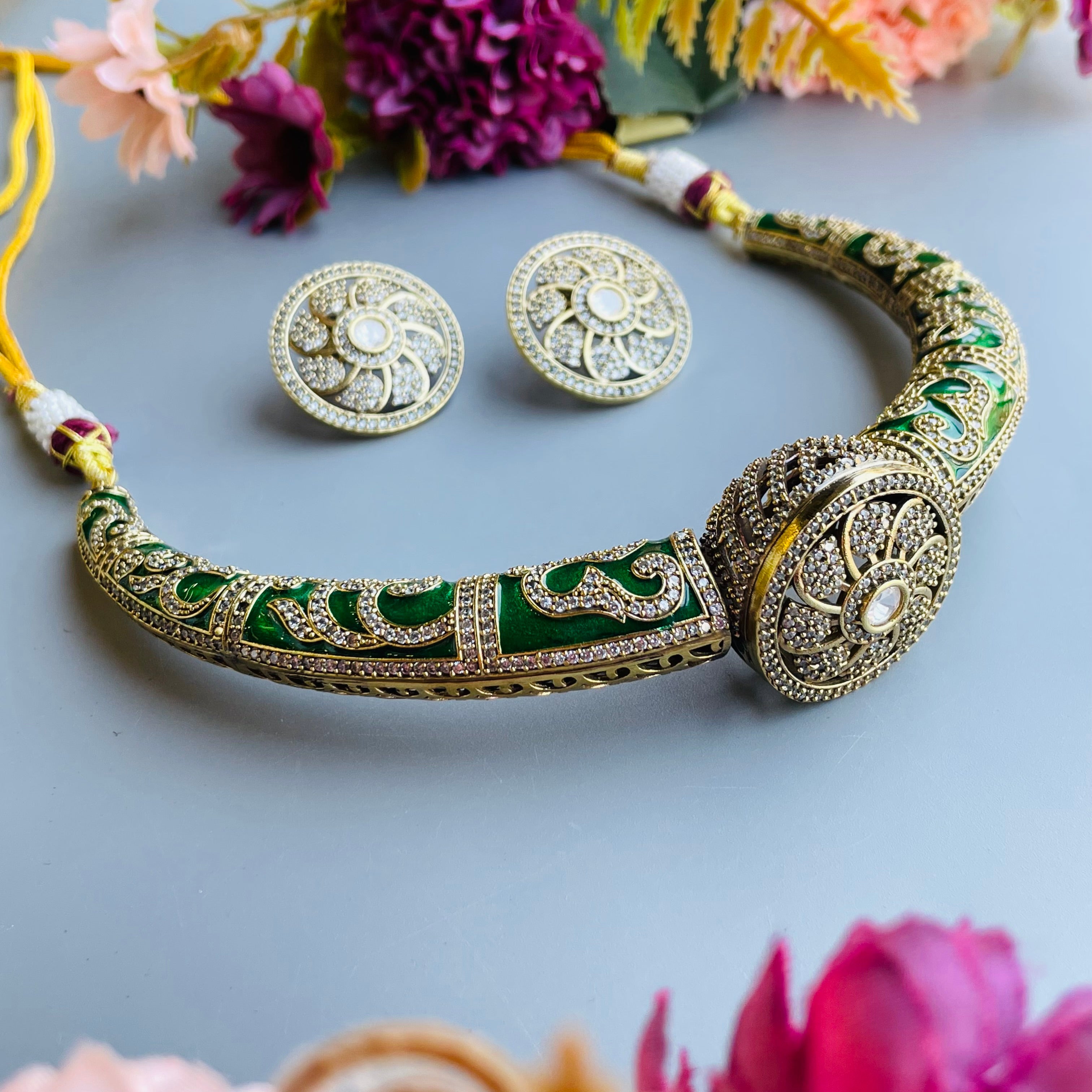 Nayaab Alisha Hasli Neckpiece