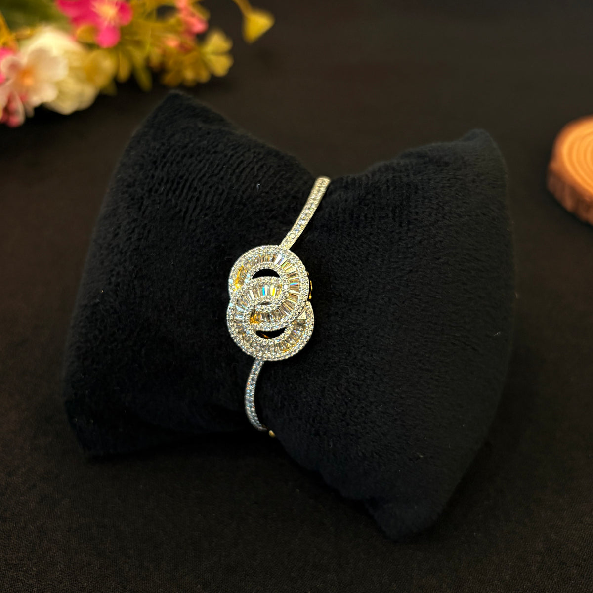 Avika Halo Bracelet