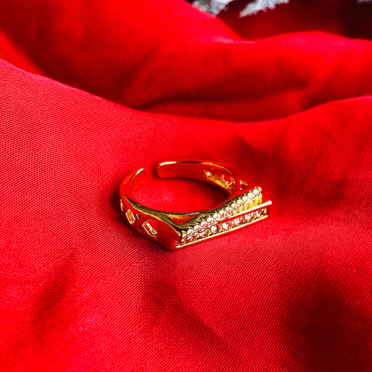 Vanya Ring