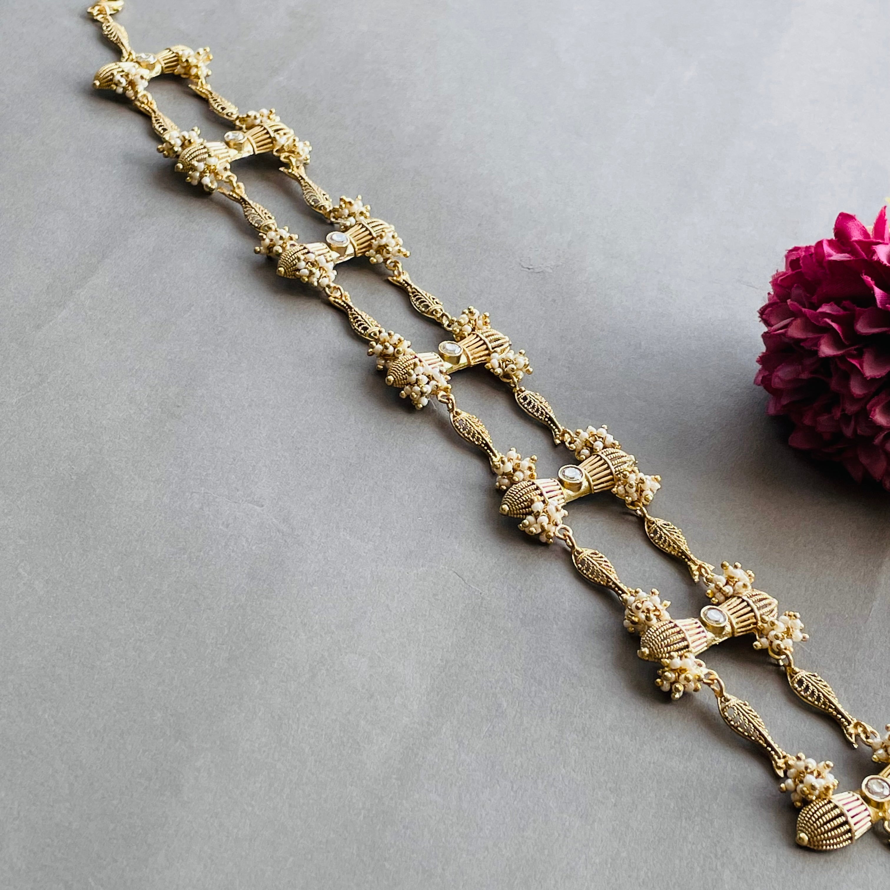 Nayaab Ridhi choker