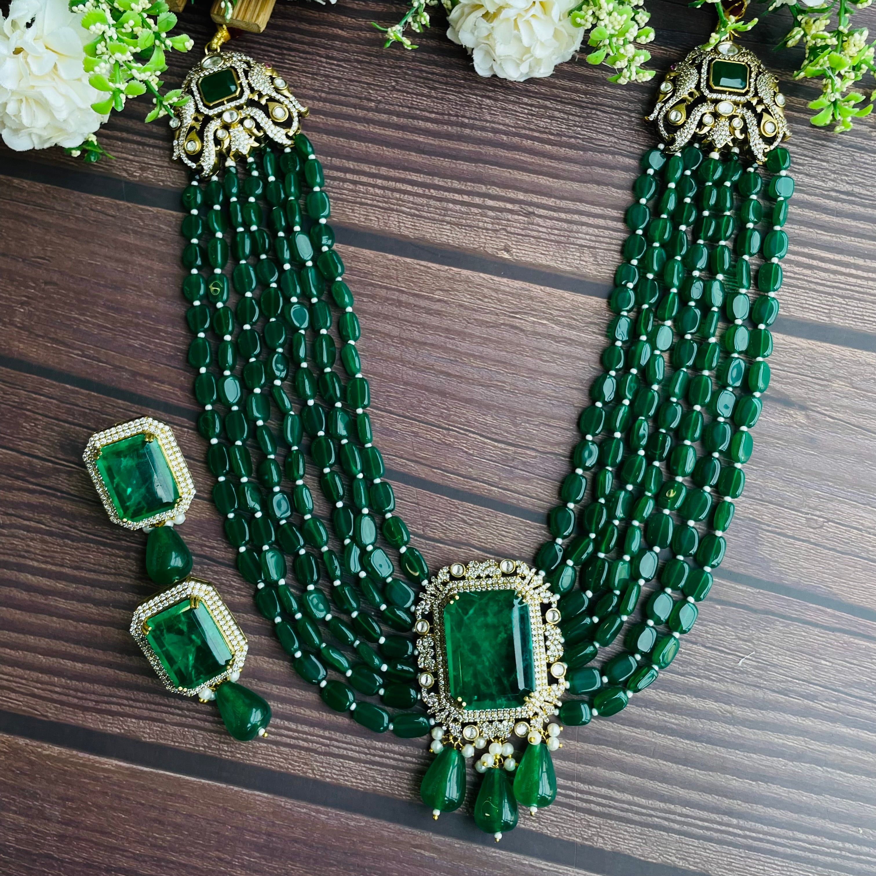 Nayaab Rubi Neckpiece