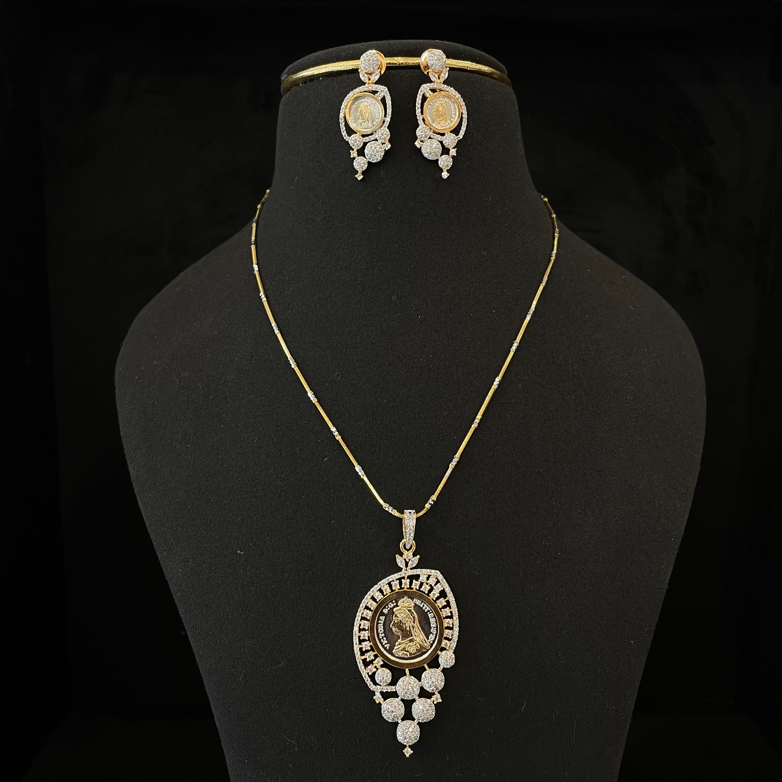 Ad Regalia Coin Pendant Set