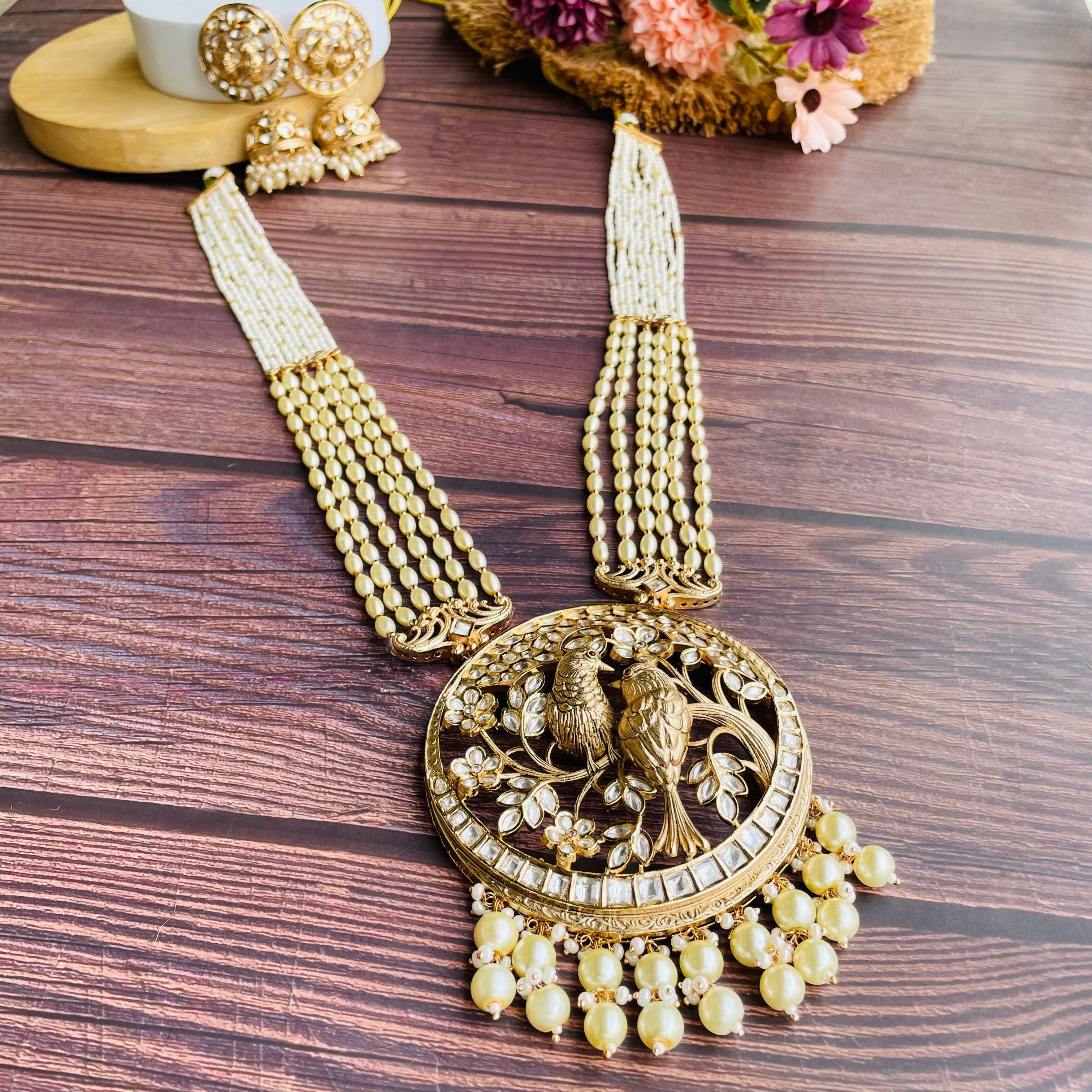 Nayaab birds long Neckpiece