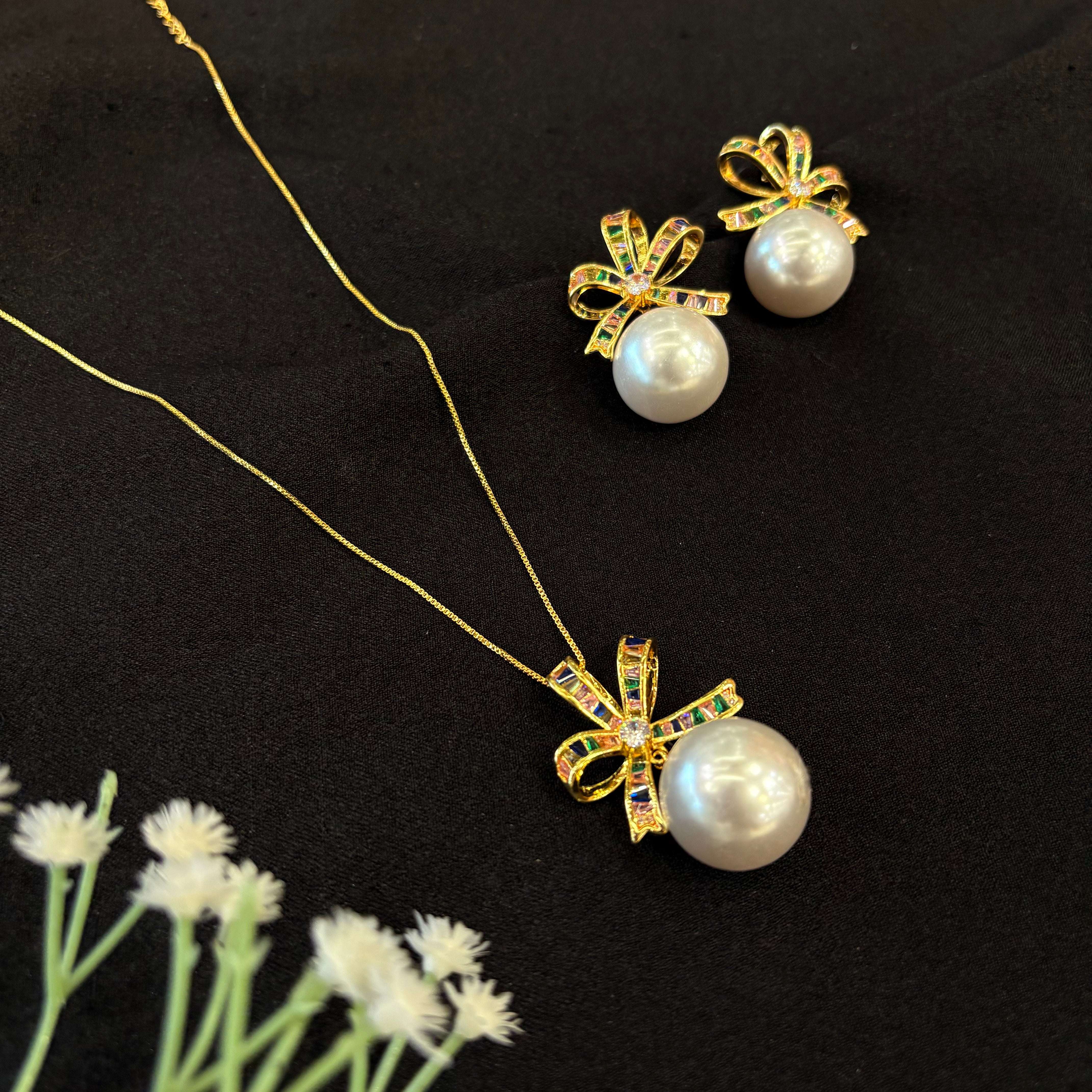 Aurelia Pearl Bow Pendant Set