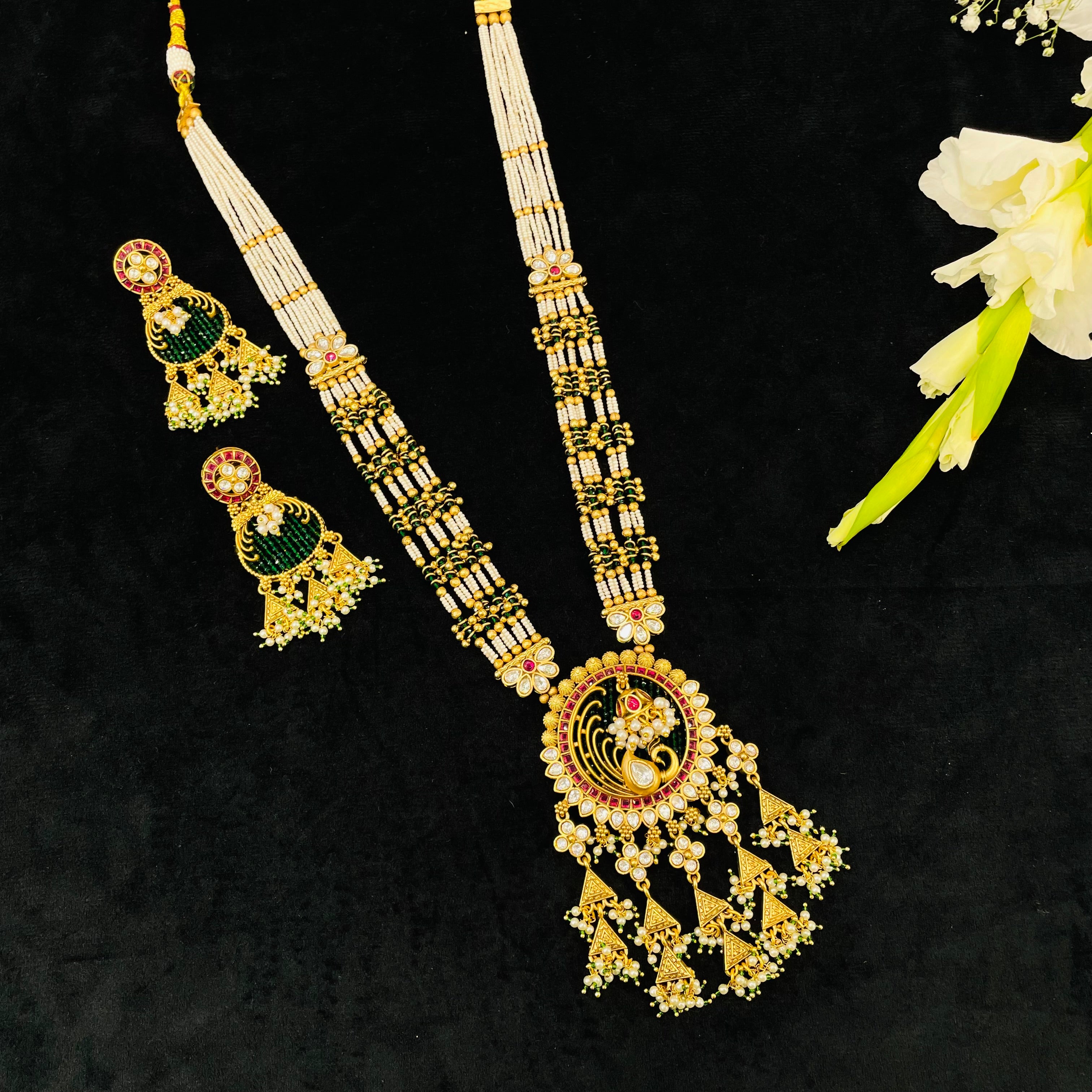 Nayaab Preet Long Neckpiece