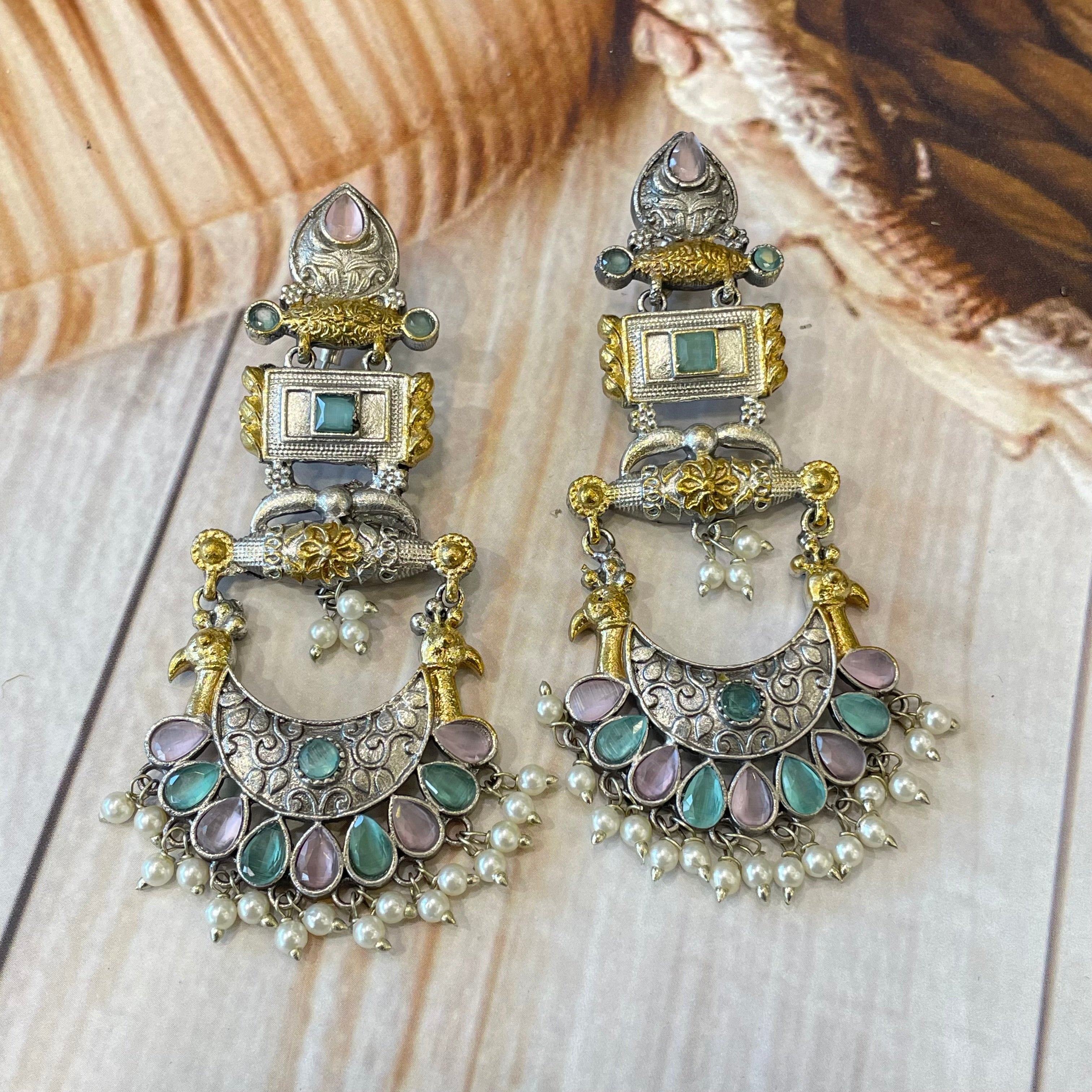 inara tanvi earrings