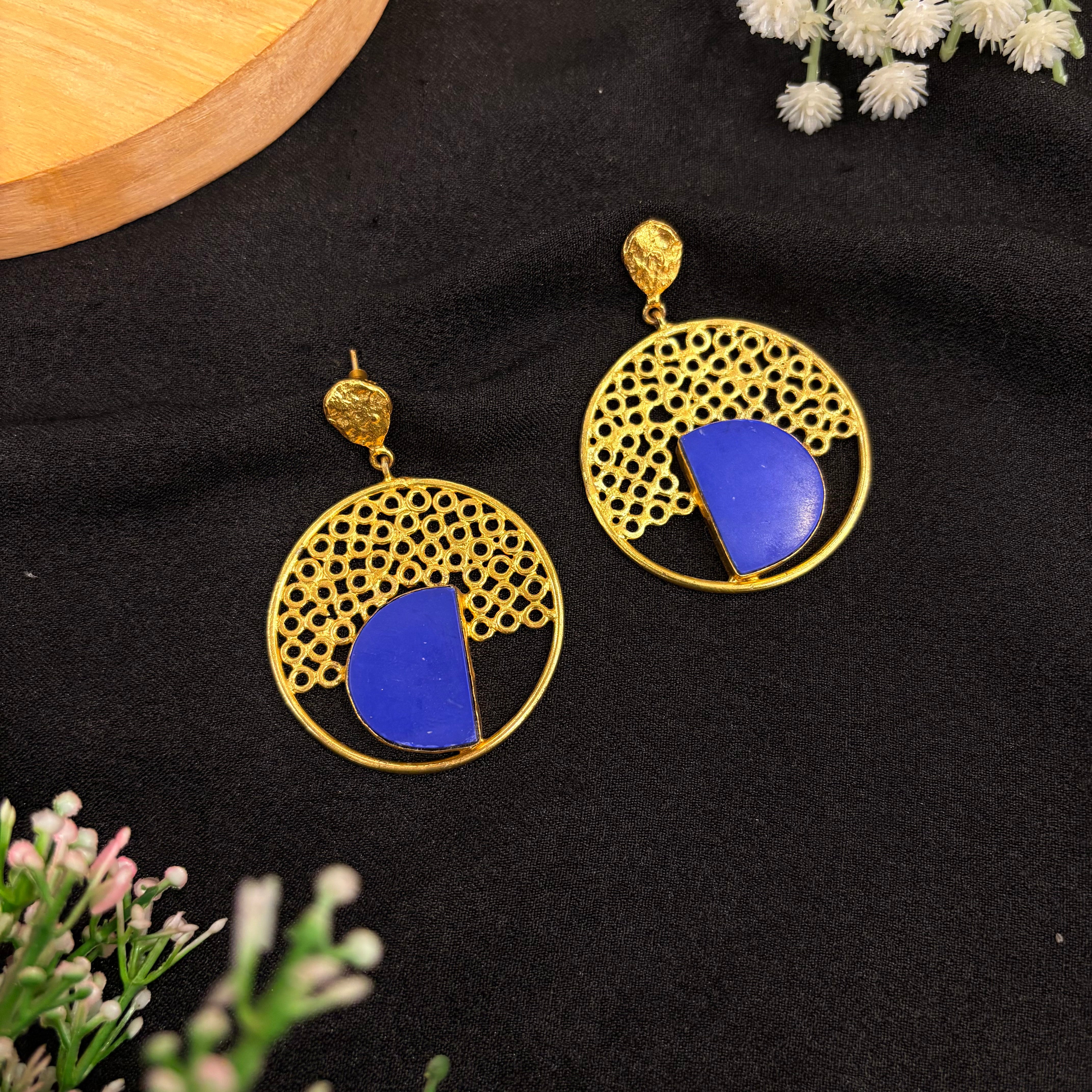 Neelaya Jharokha Earrings