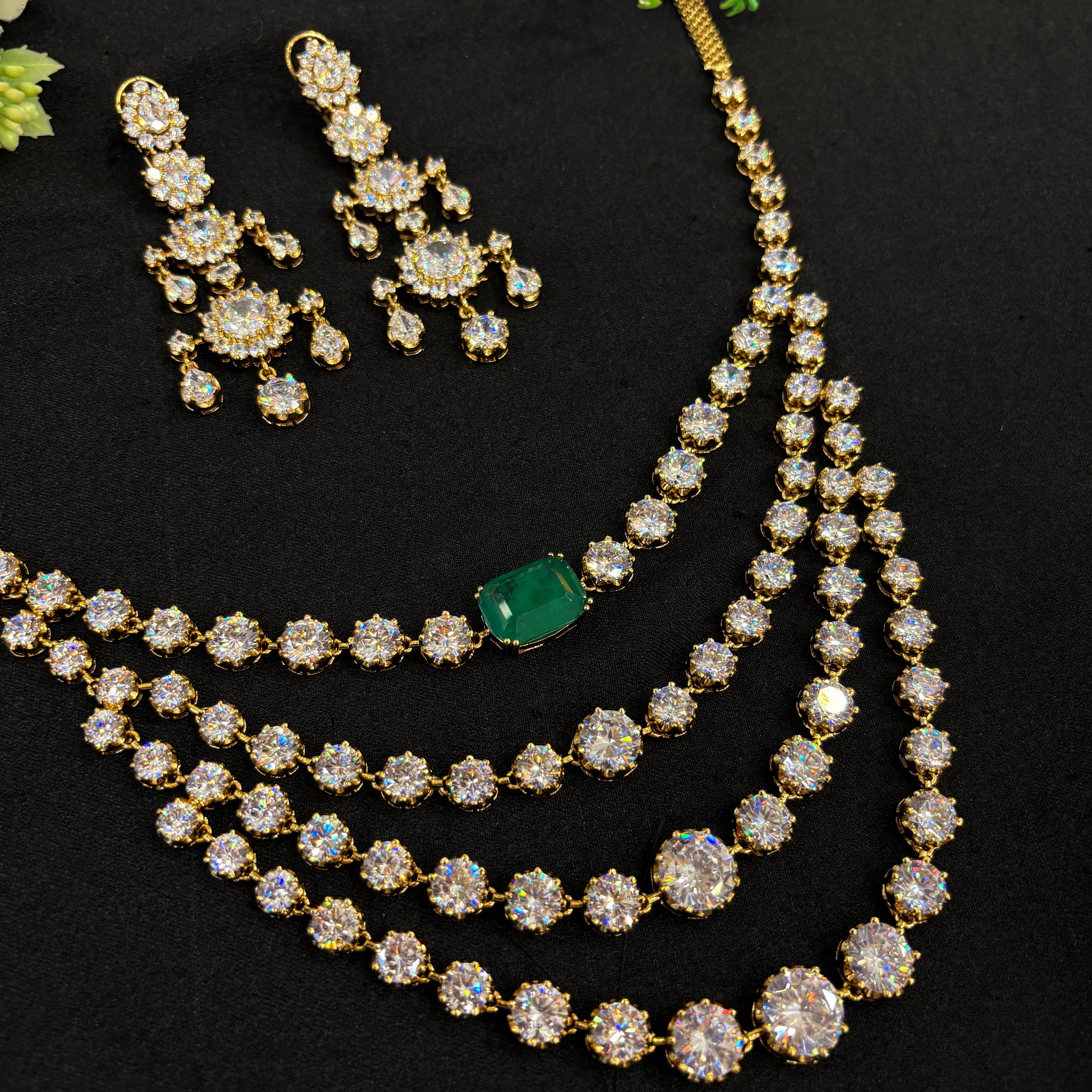 Ad Isha Neckpiece