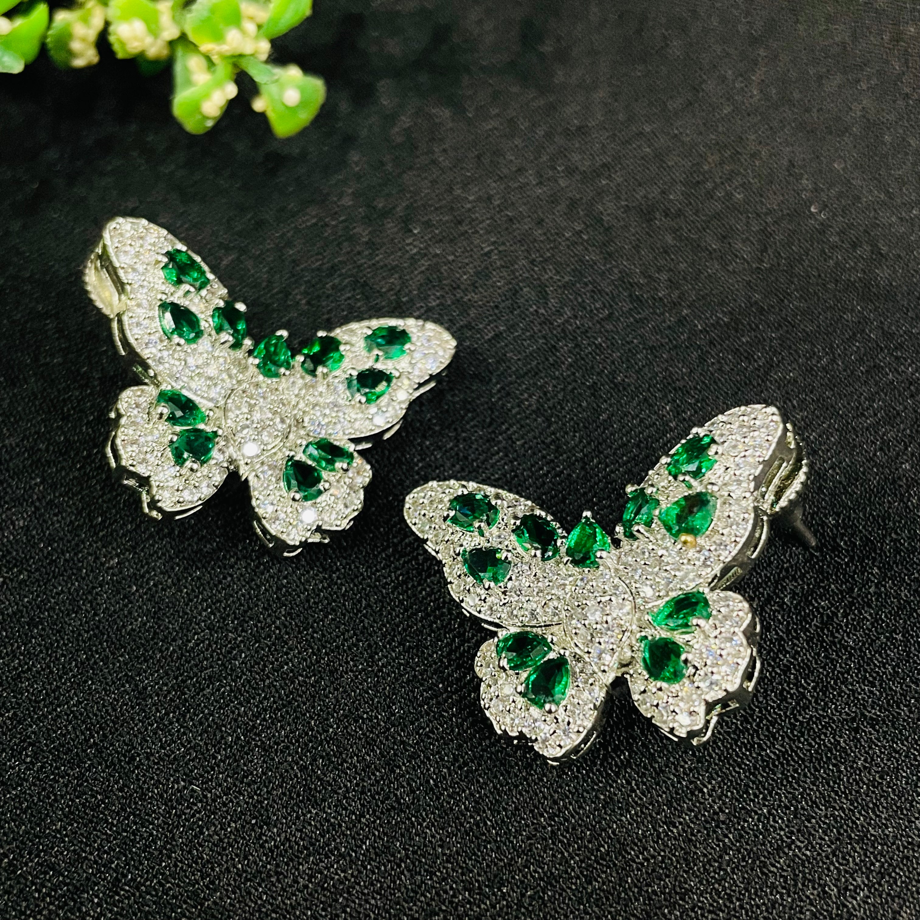 Ad butterfly Studs