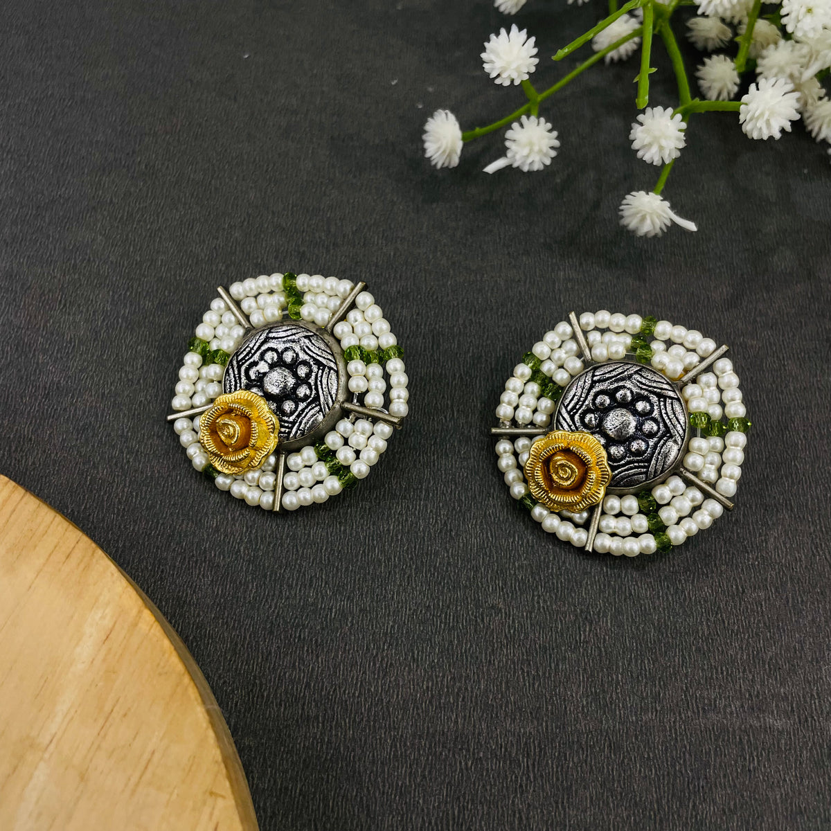Kesarika Pearl Earrings