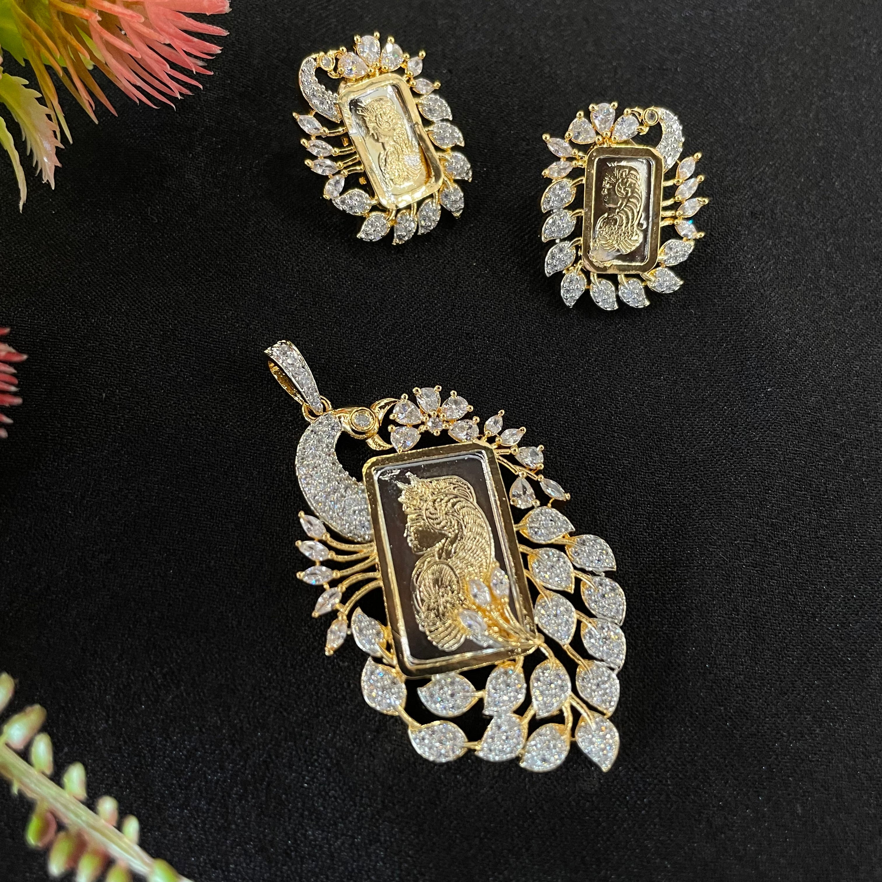 AD Aarna Pendant Set
