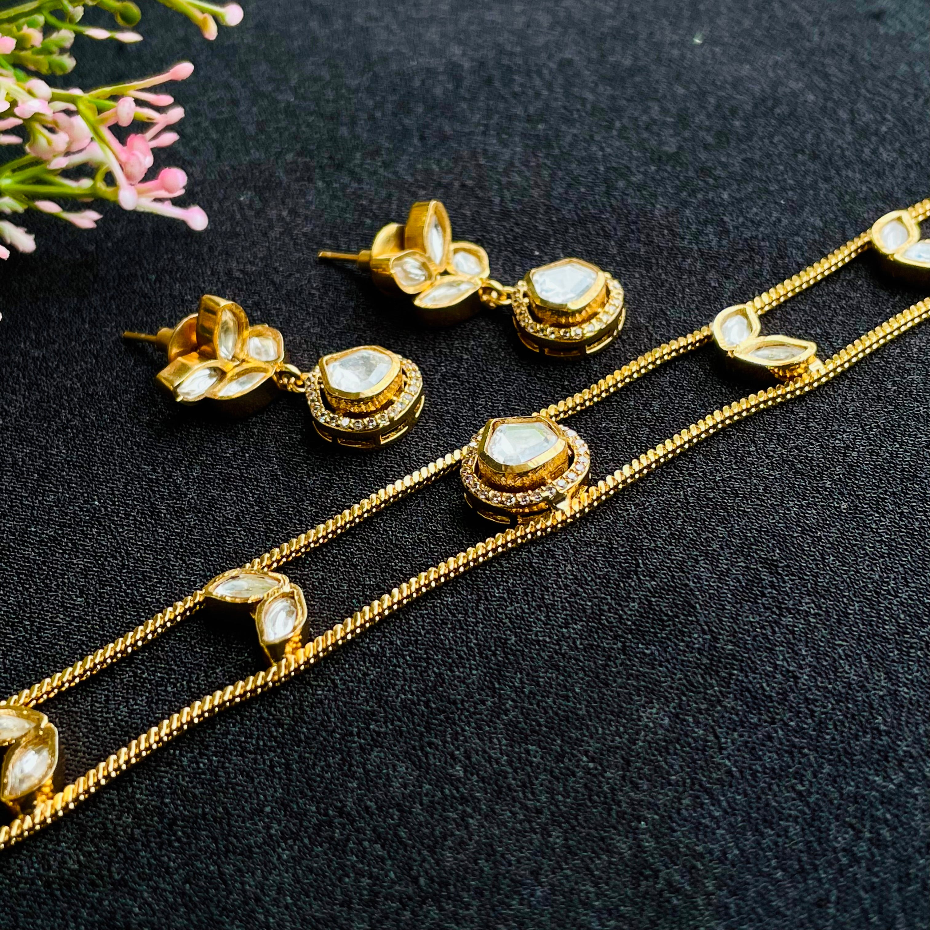 Nayaab Zoya Choker