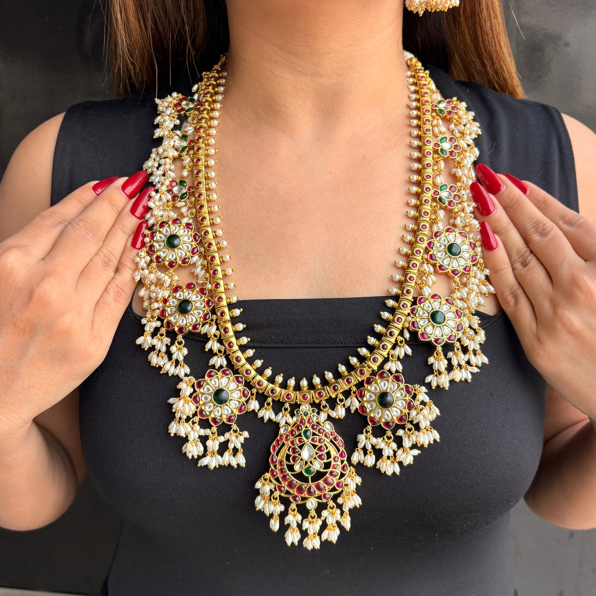 Gulrukh Neckpiece