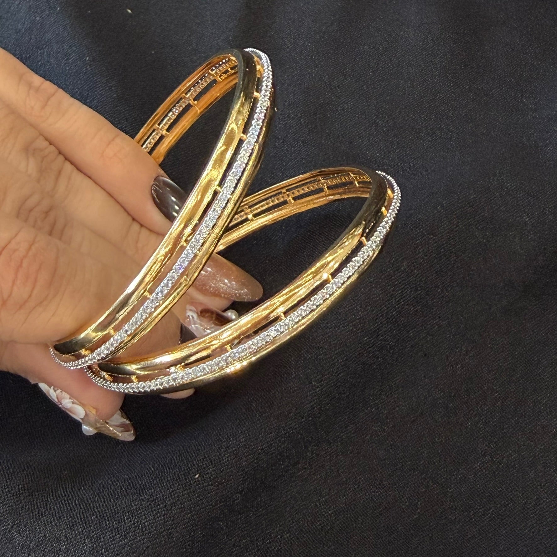 AD Myra Bangles