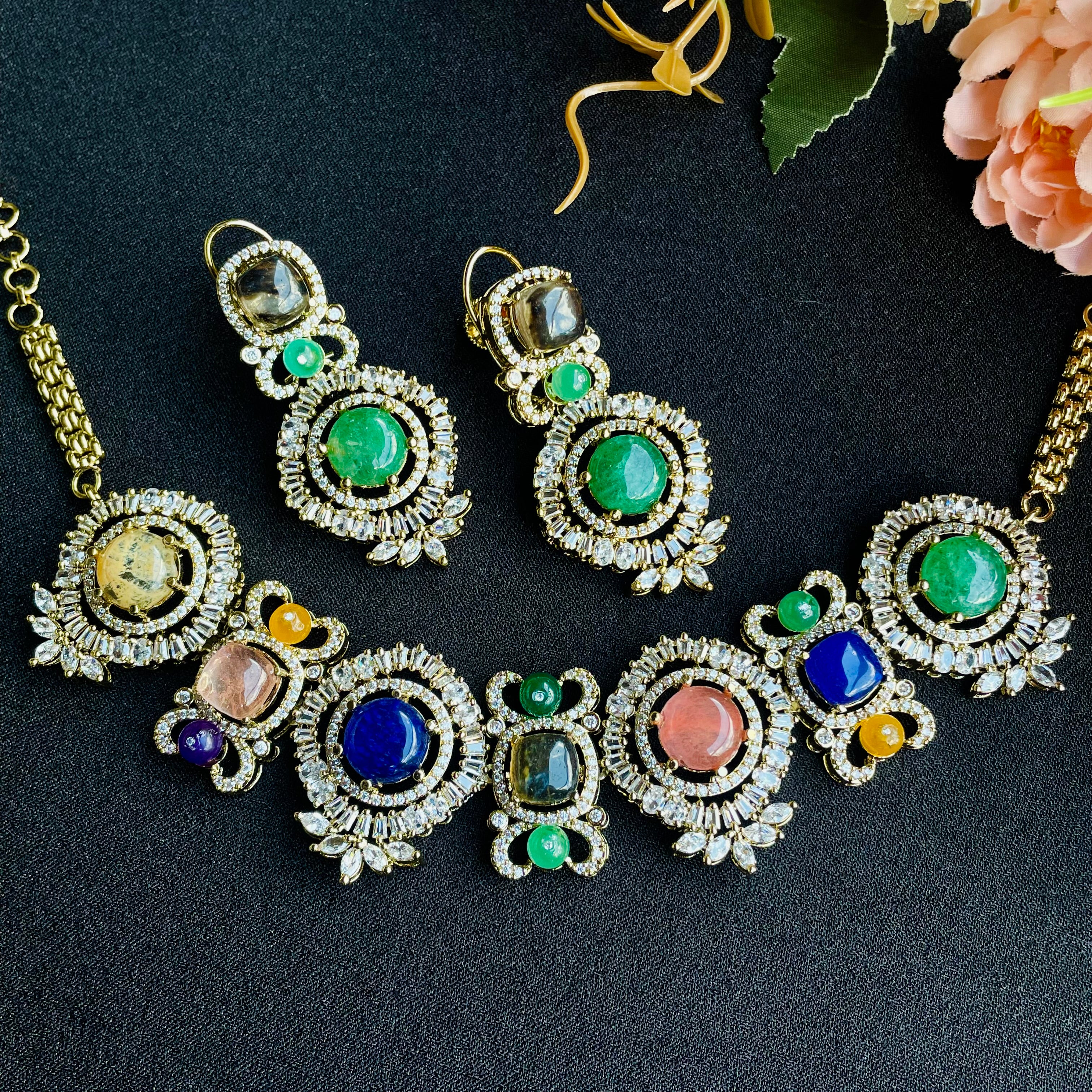 Nayaab Haniya Navratna Neckpiece