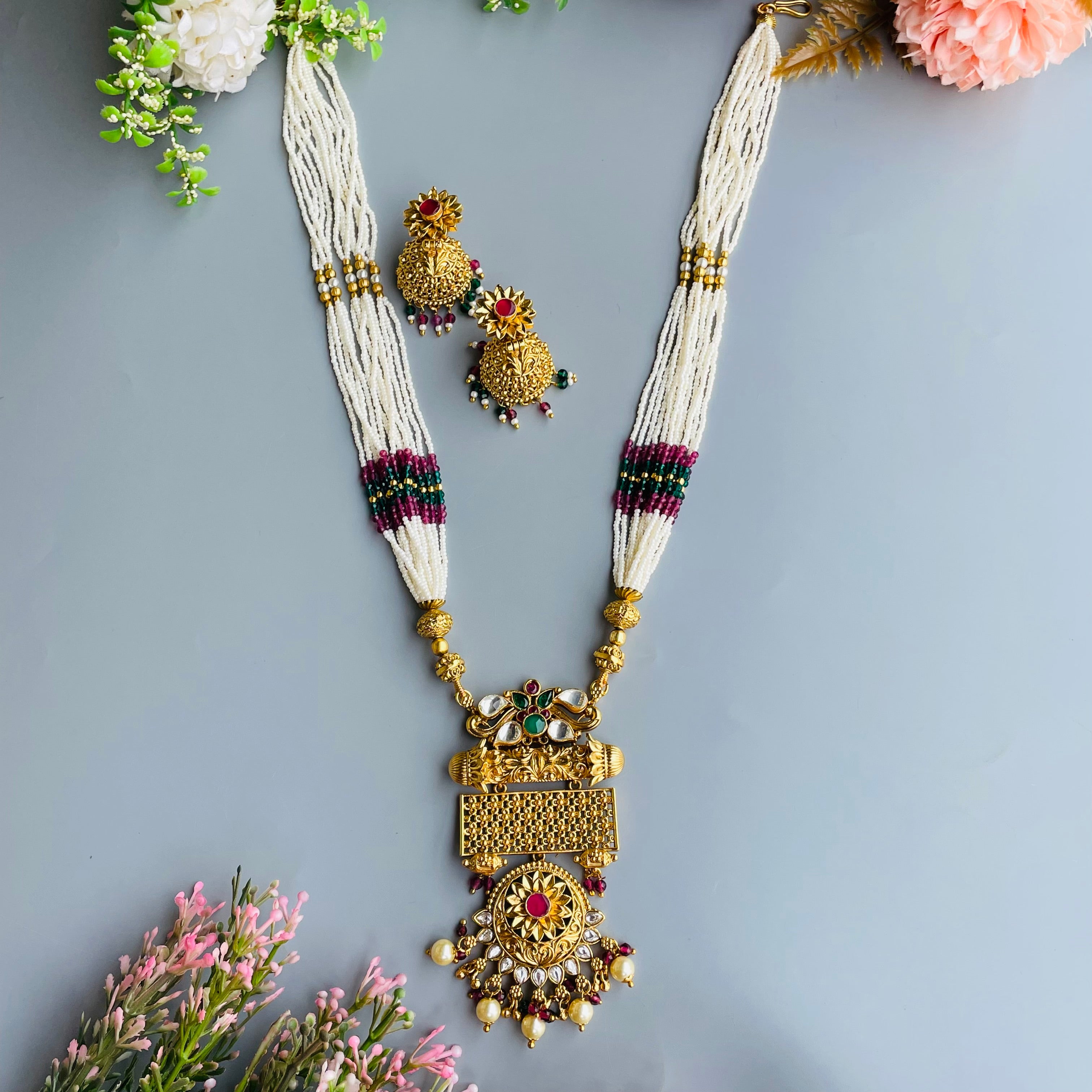 Nayaab Roohi Neckpiece