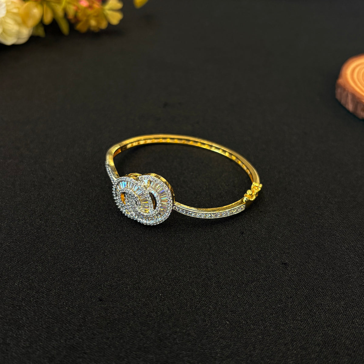 Avika Halo Bracelet
