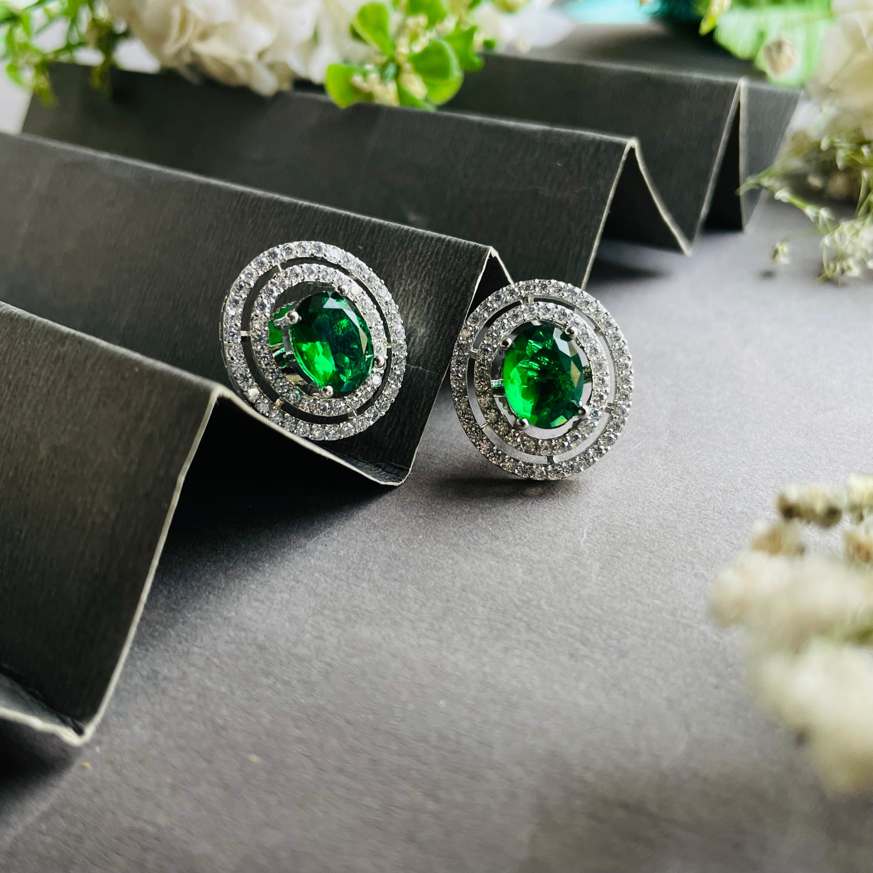 Ad Alexa studs colour changeable