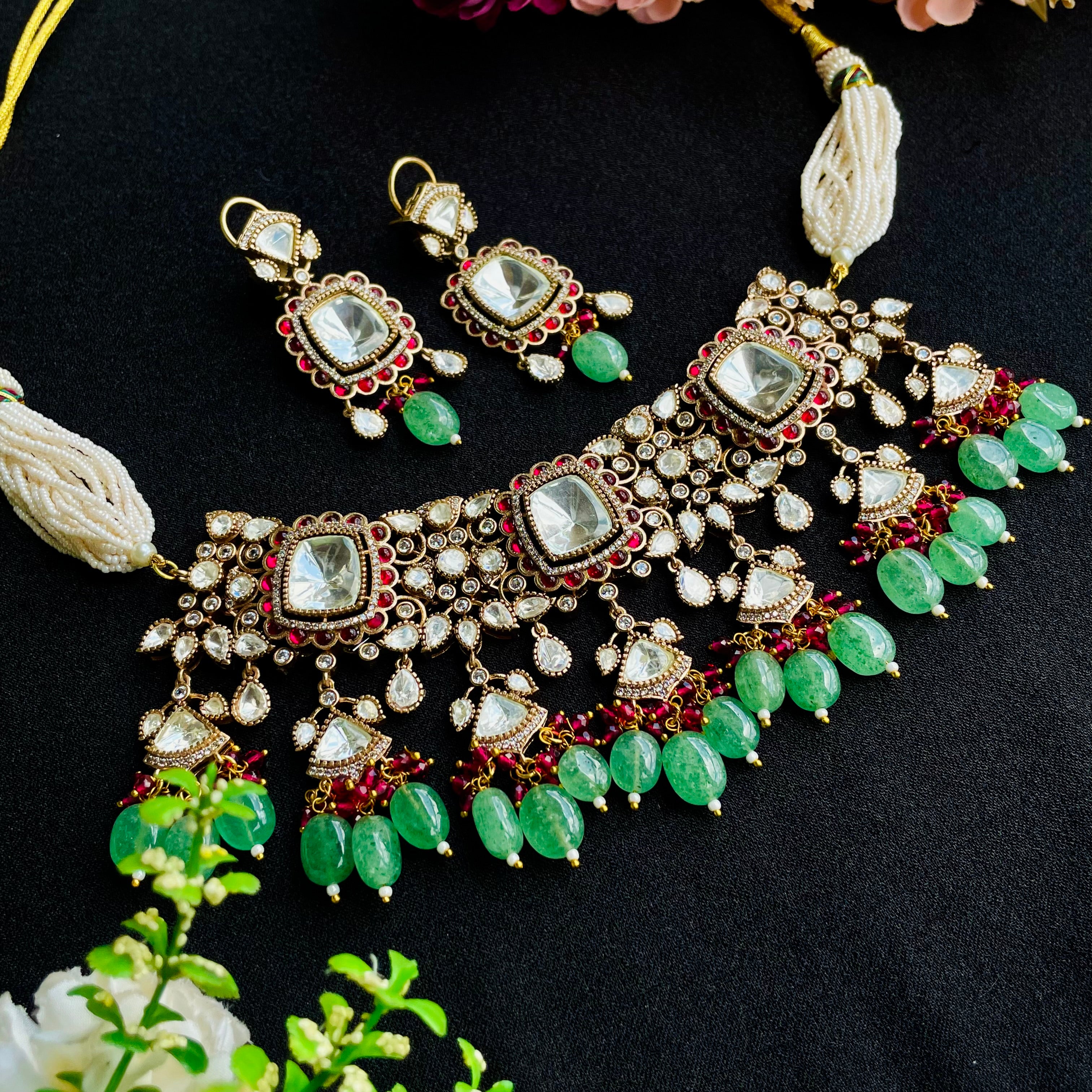 Nayaab Raima Neckpiece