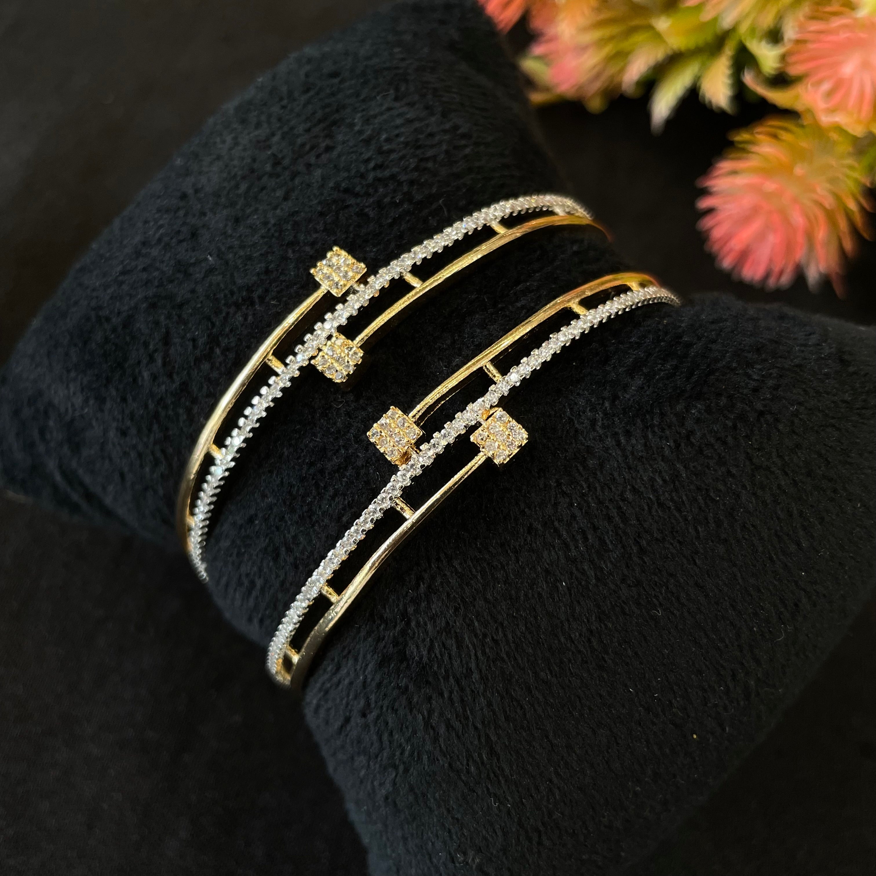 AD Amaira Bangles