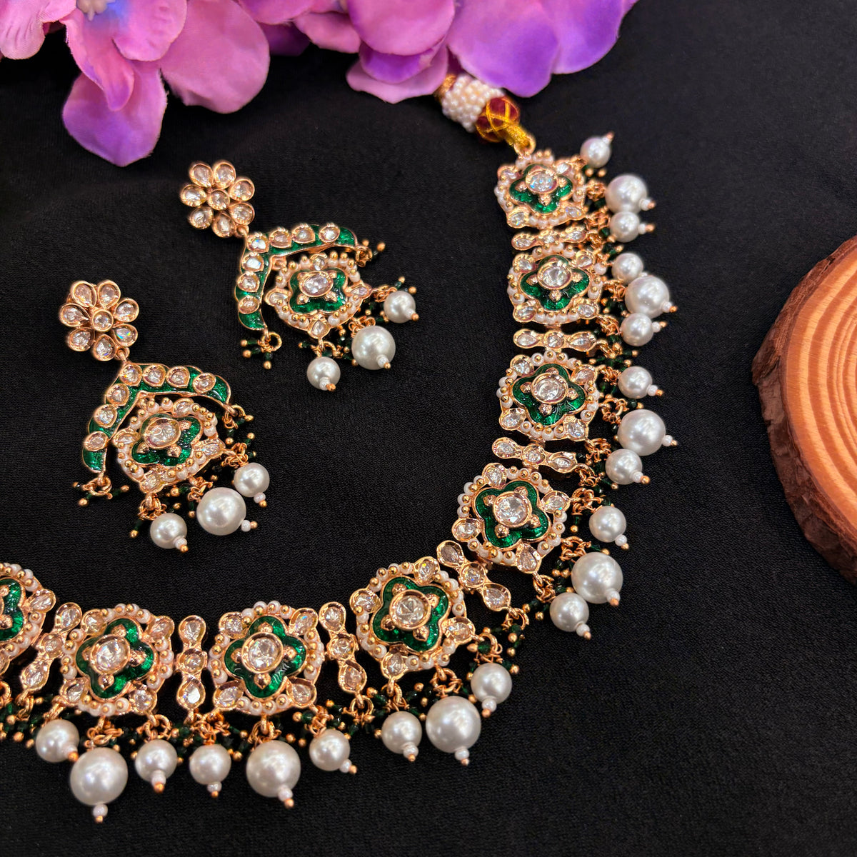Vasudha Green Pearl Neckpiece