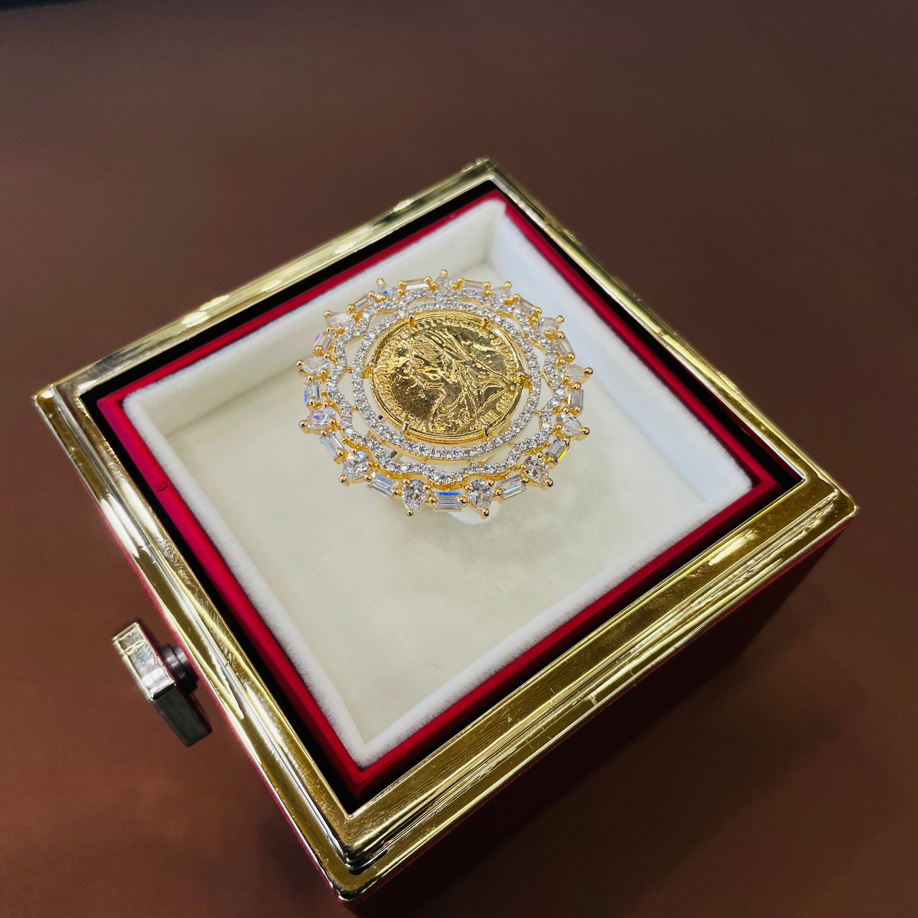Ad Elvira Ring