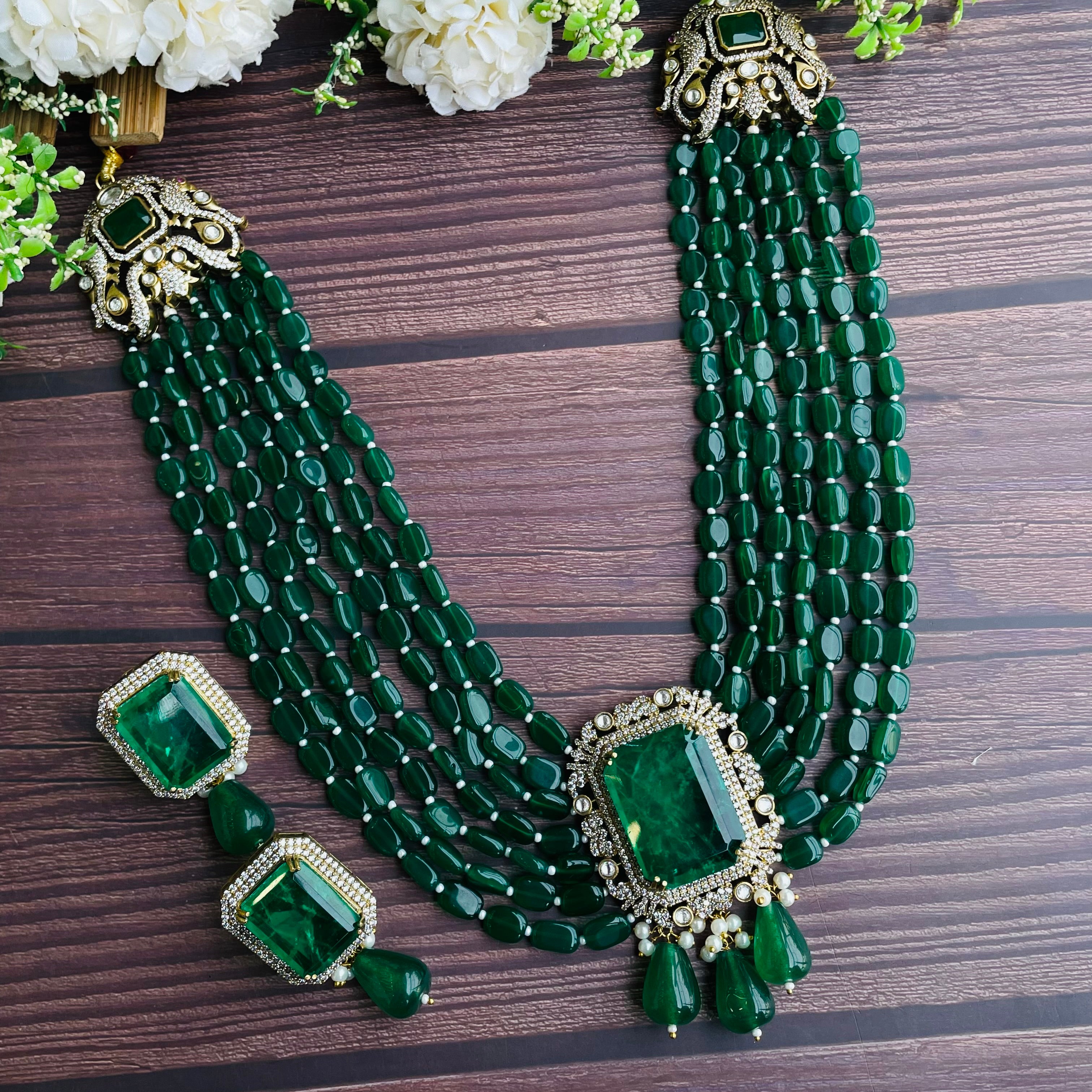 Nayaab Rubi Neckpiece