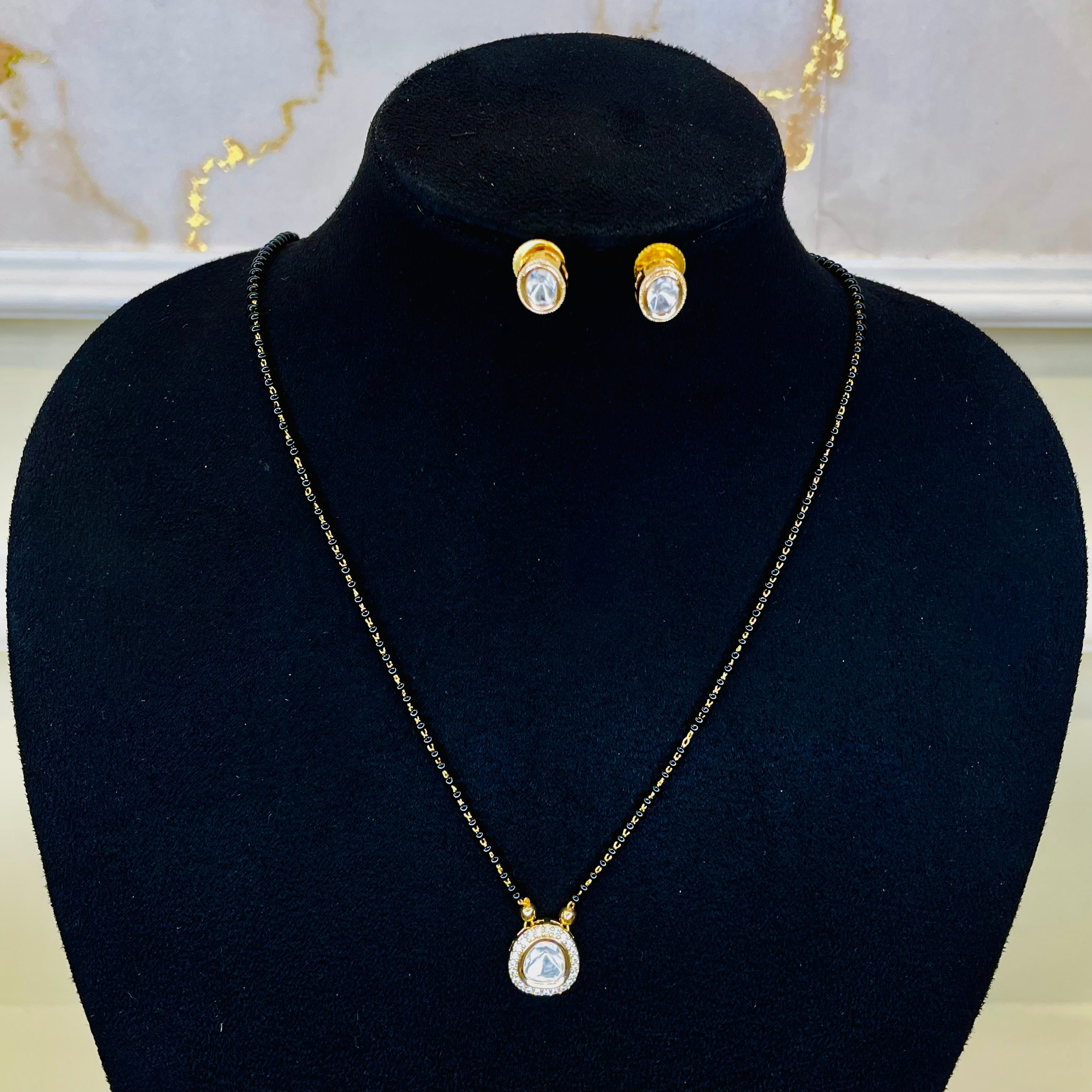 Nayaab Roohi Mangalsutra