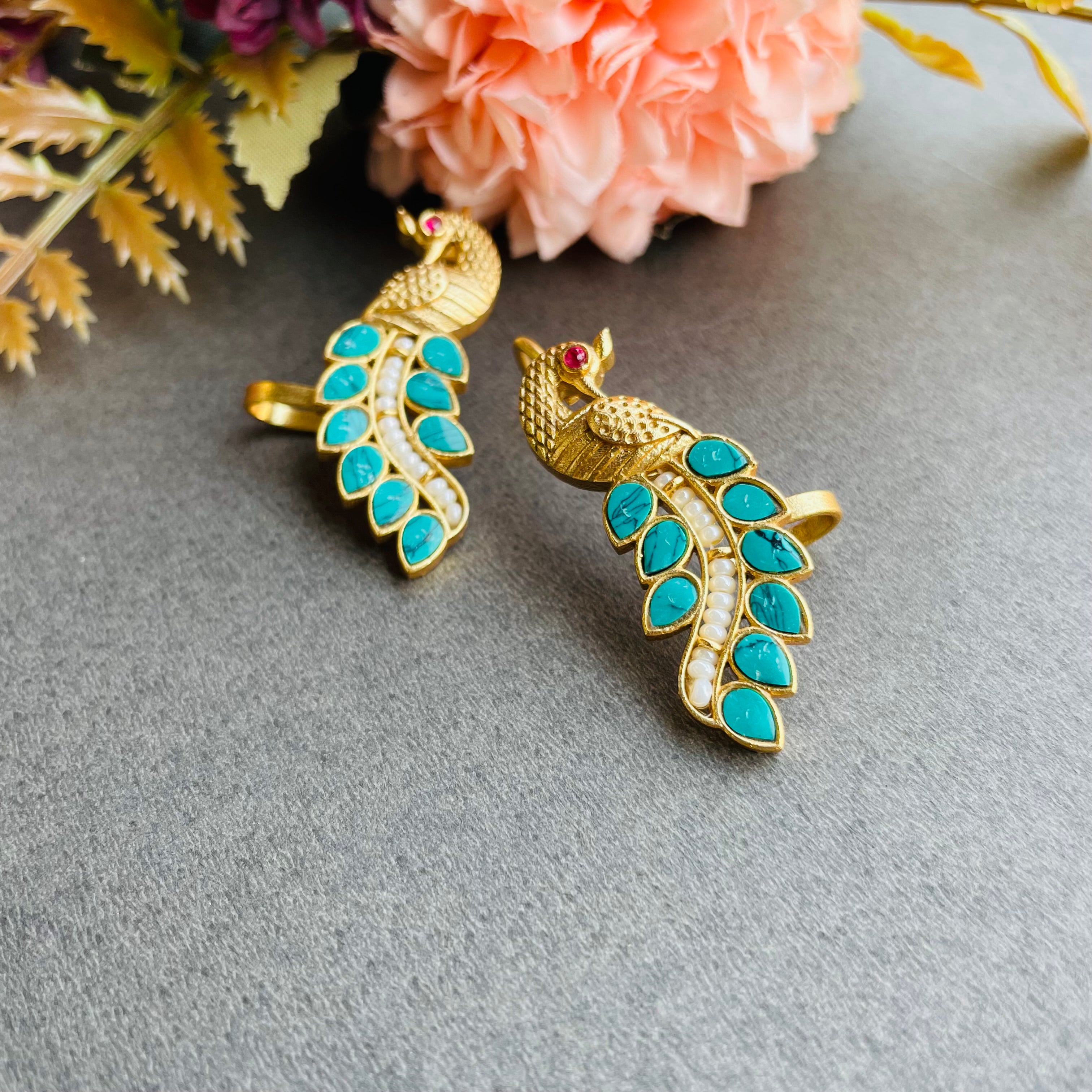 Nayaab Birds Earcuff