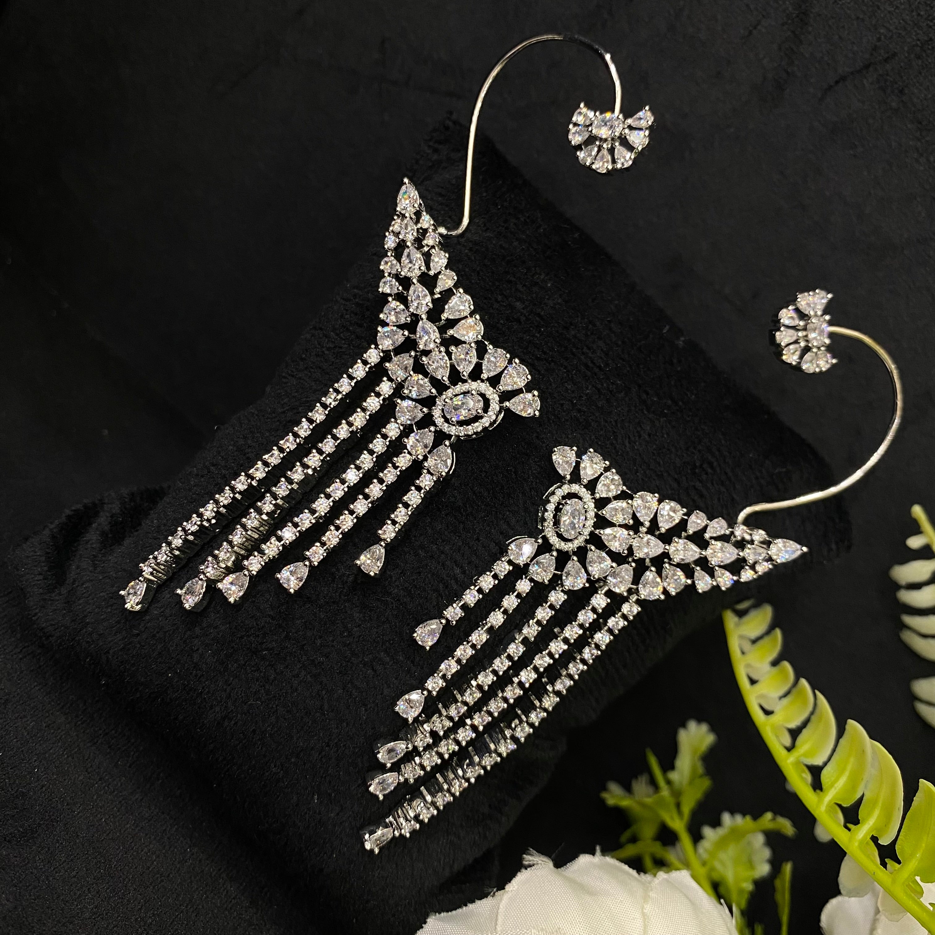 Noorika Earcuff