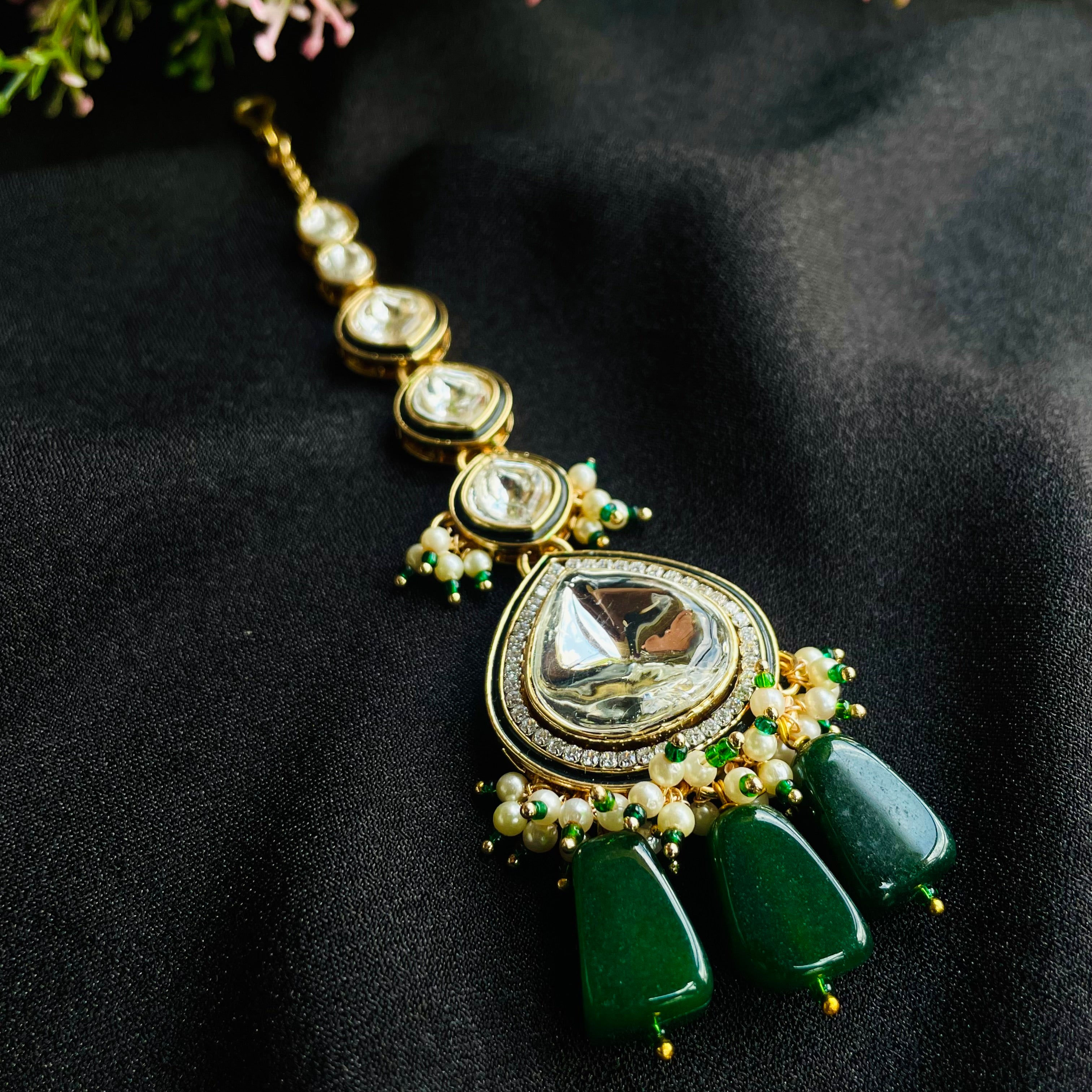 Nayaab Shreya Polki Tikka