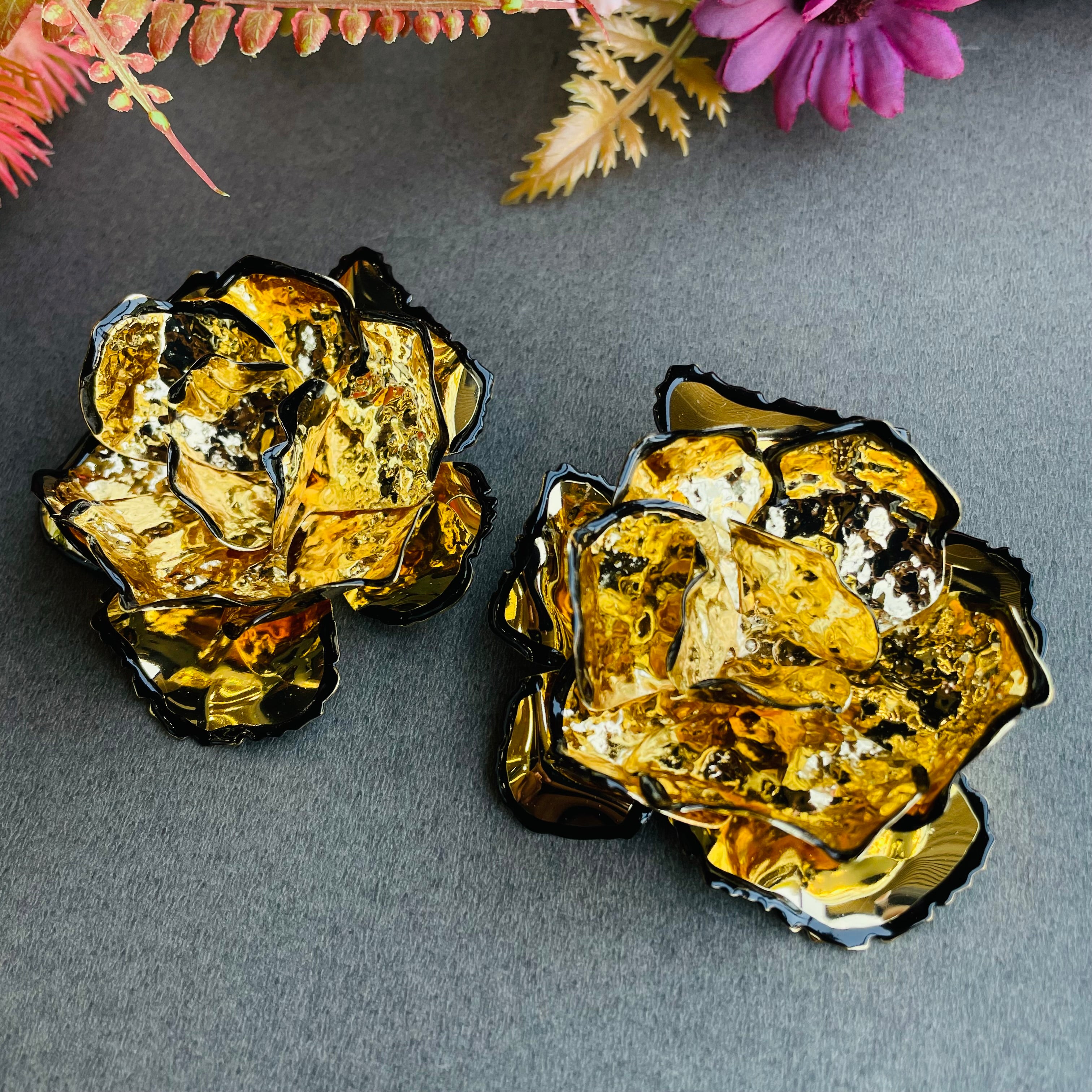 Layla golden flower Earrings