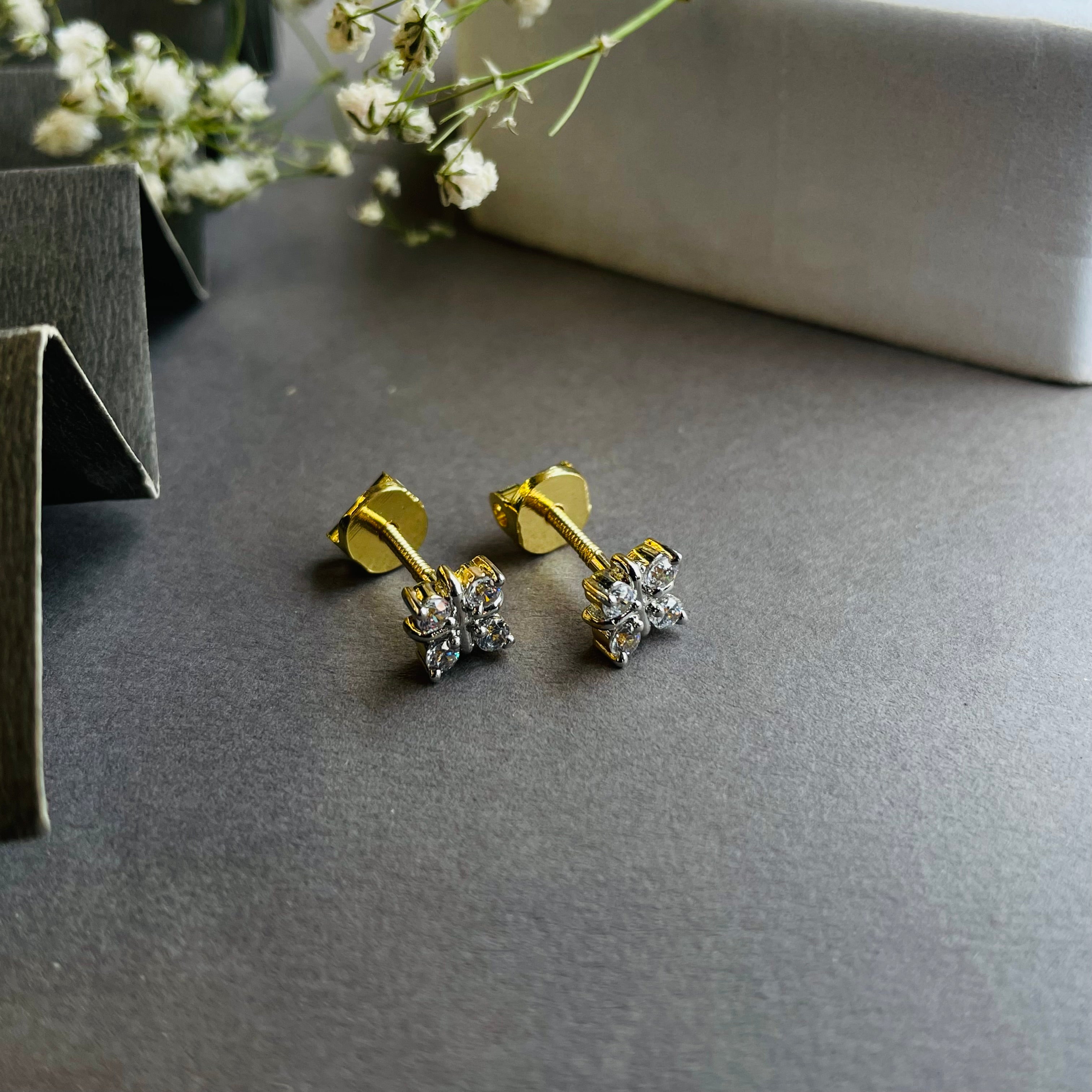 Ad Fifer studs