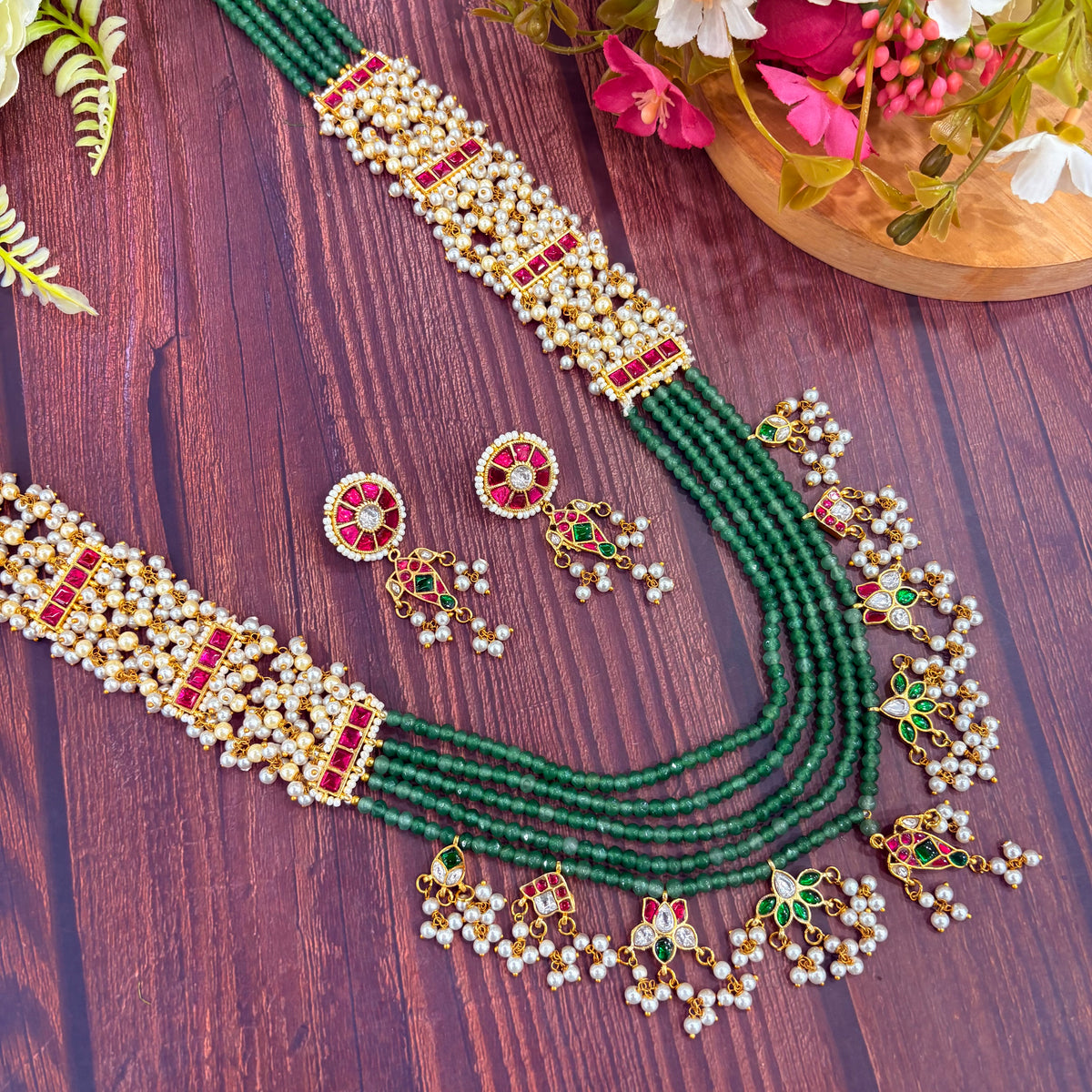 Nayaab Riya Neckpiece