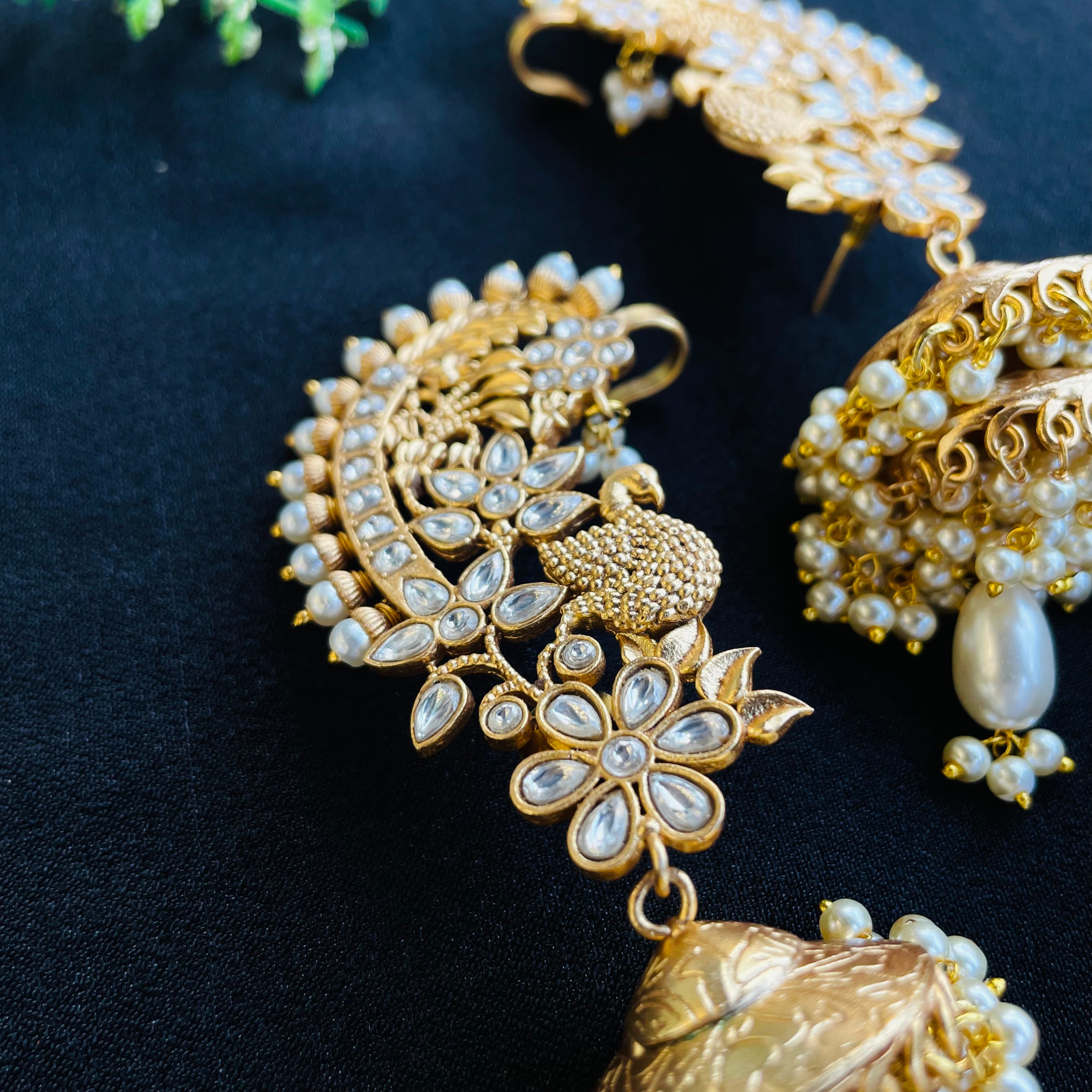 Nayaab Bhavya Earcuff