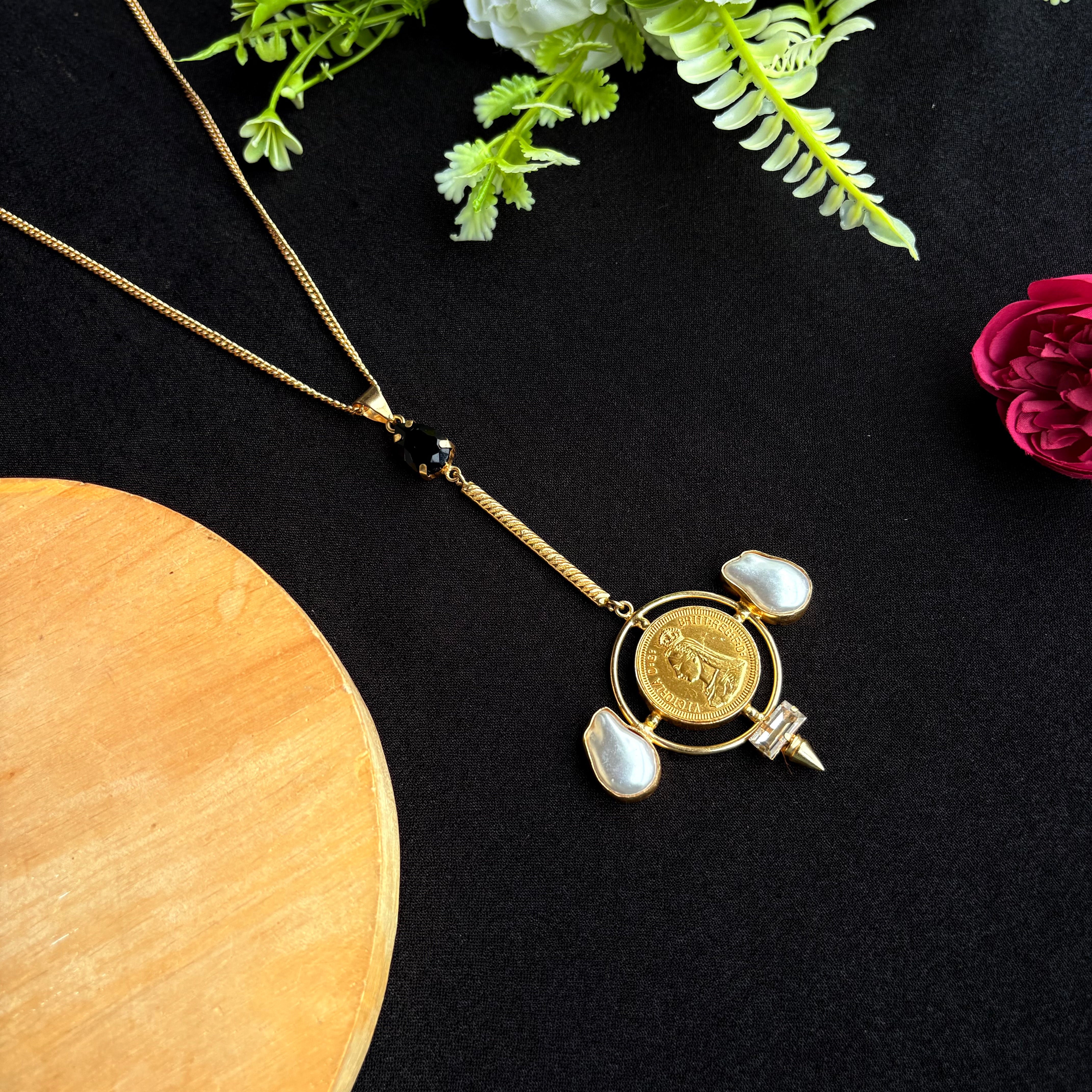 Aurelia Coin Pendant Necklace