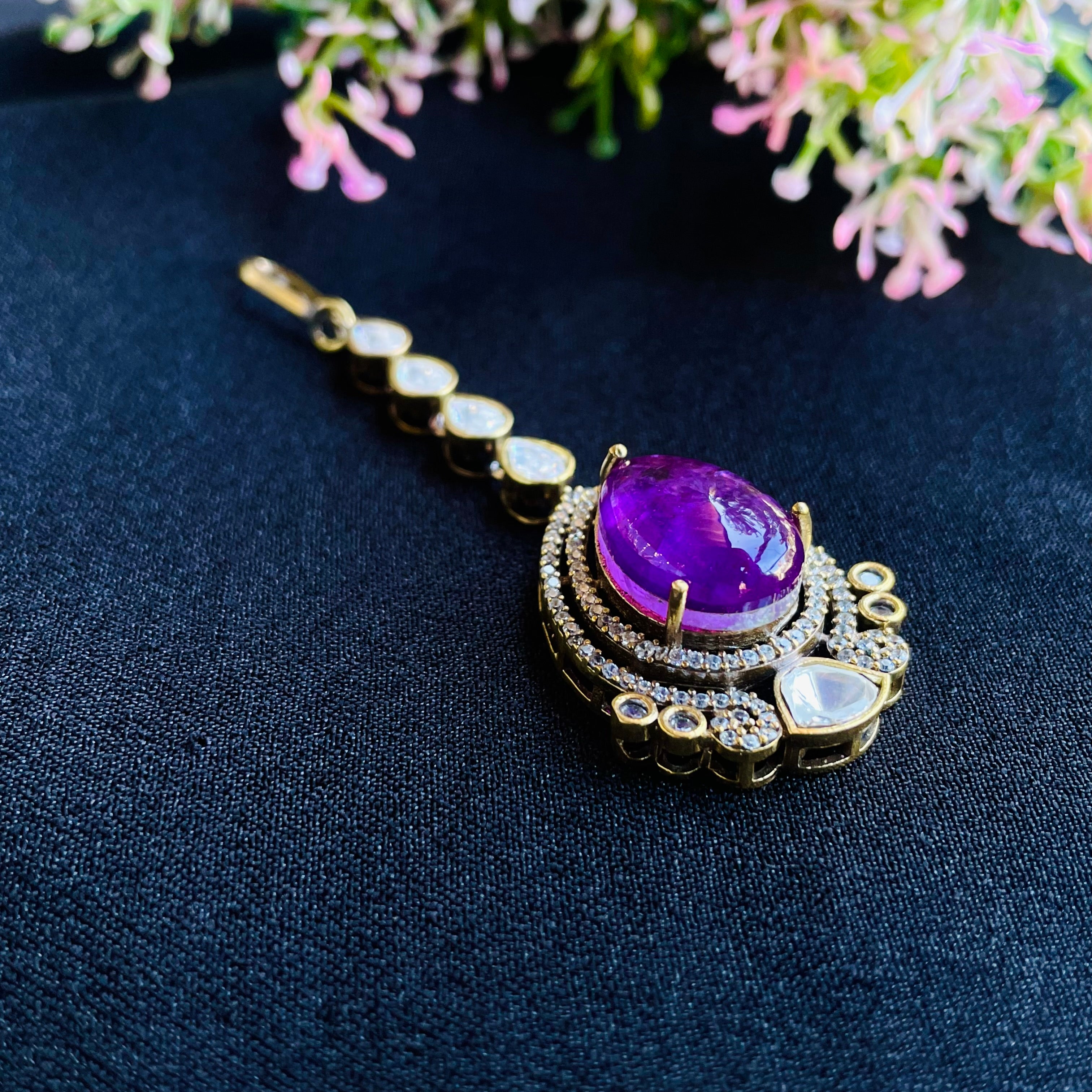 Nayaab Zaveri Polki Tikka