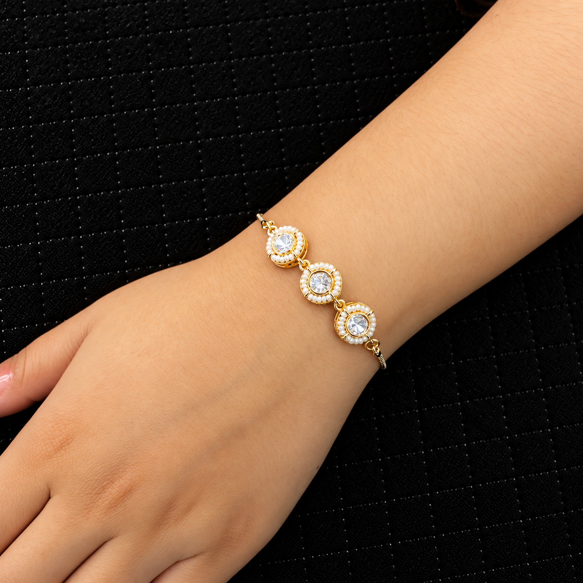 Inaya Pearl Halo Bracelet