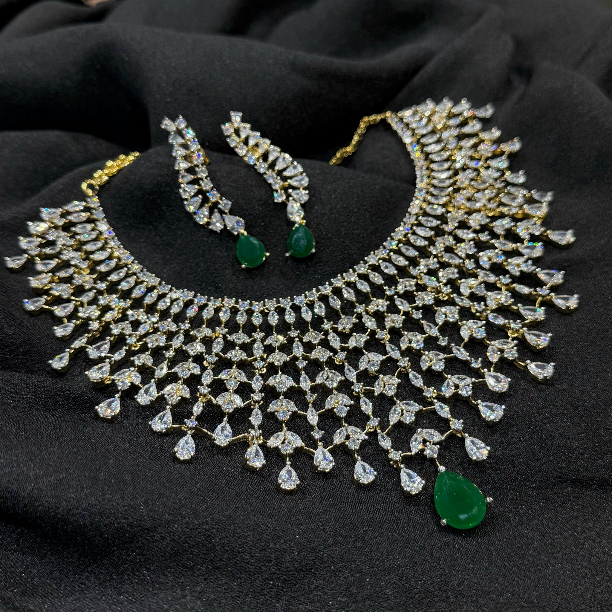 AD Elyna Neckpiece